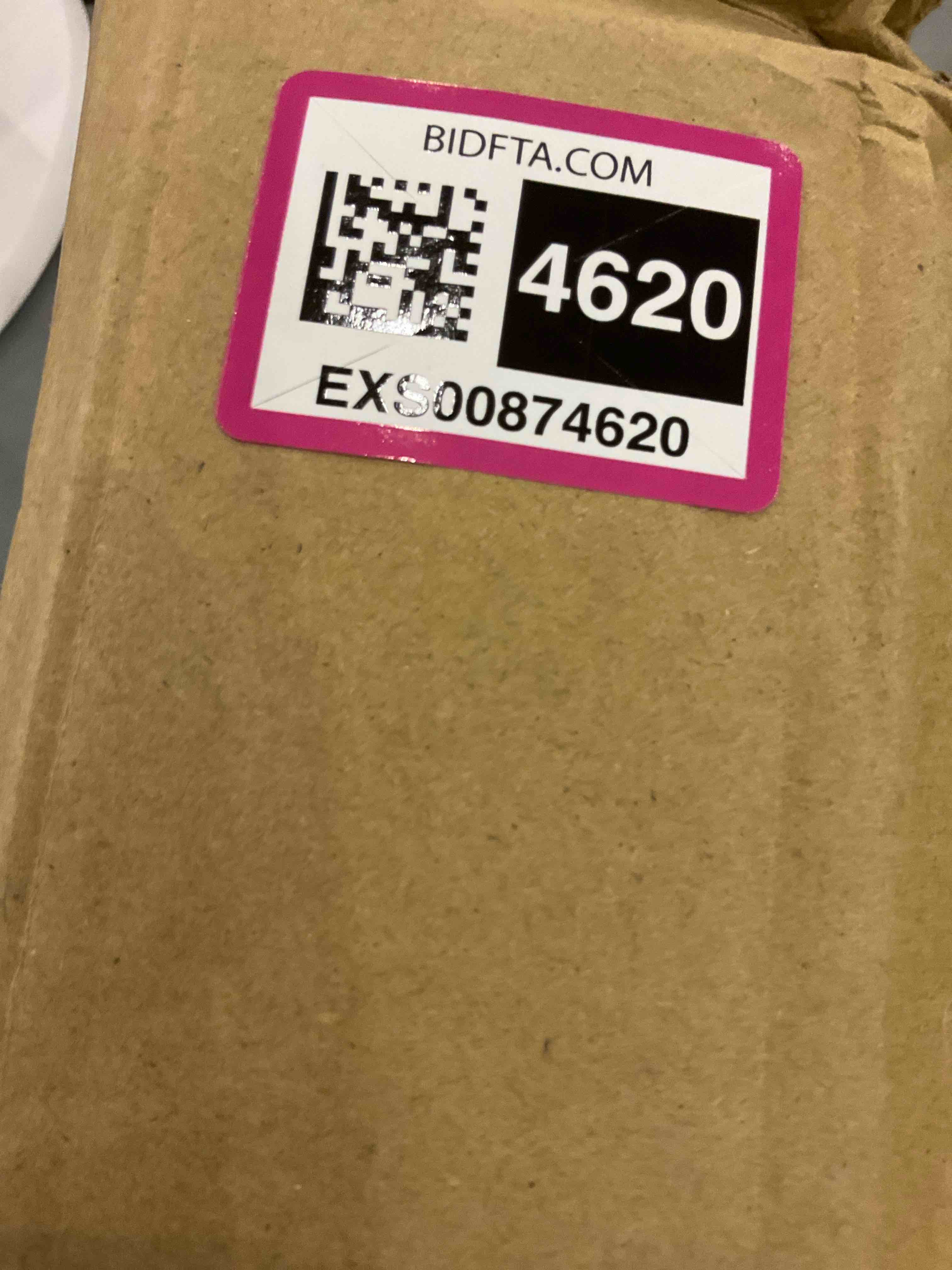 https://s3.amazonaws.com/lotting-images-prod/bidfta/EXS00874620_1698926619878.jpeg