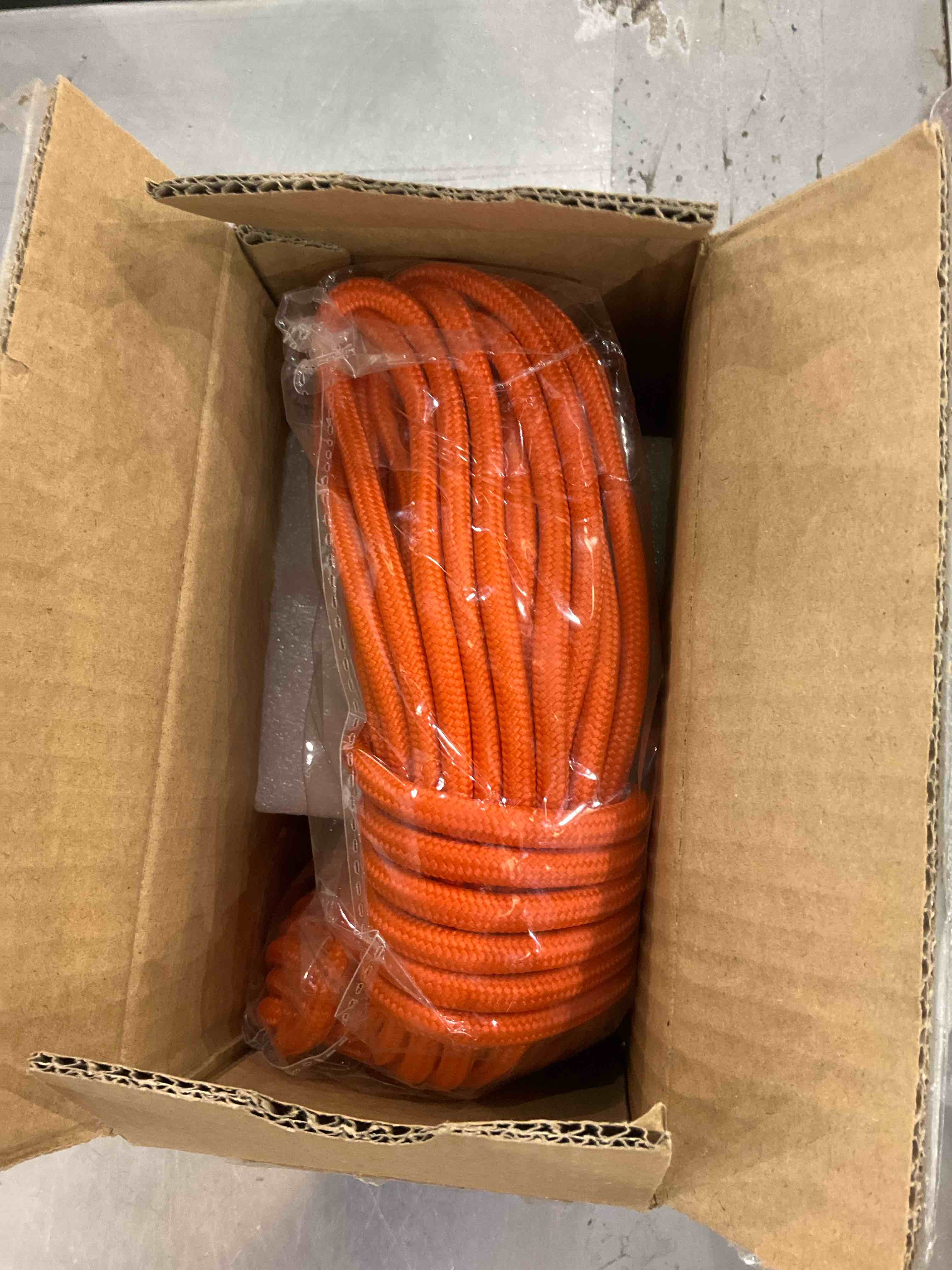 https://s3.amazonaws.com/lotting-images-prod/bidfta/EXS00875000_1699020273958.jpeg