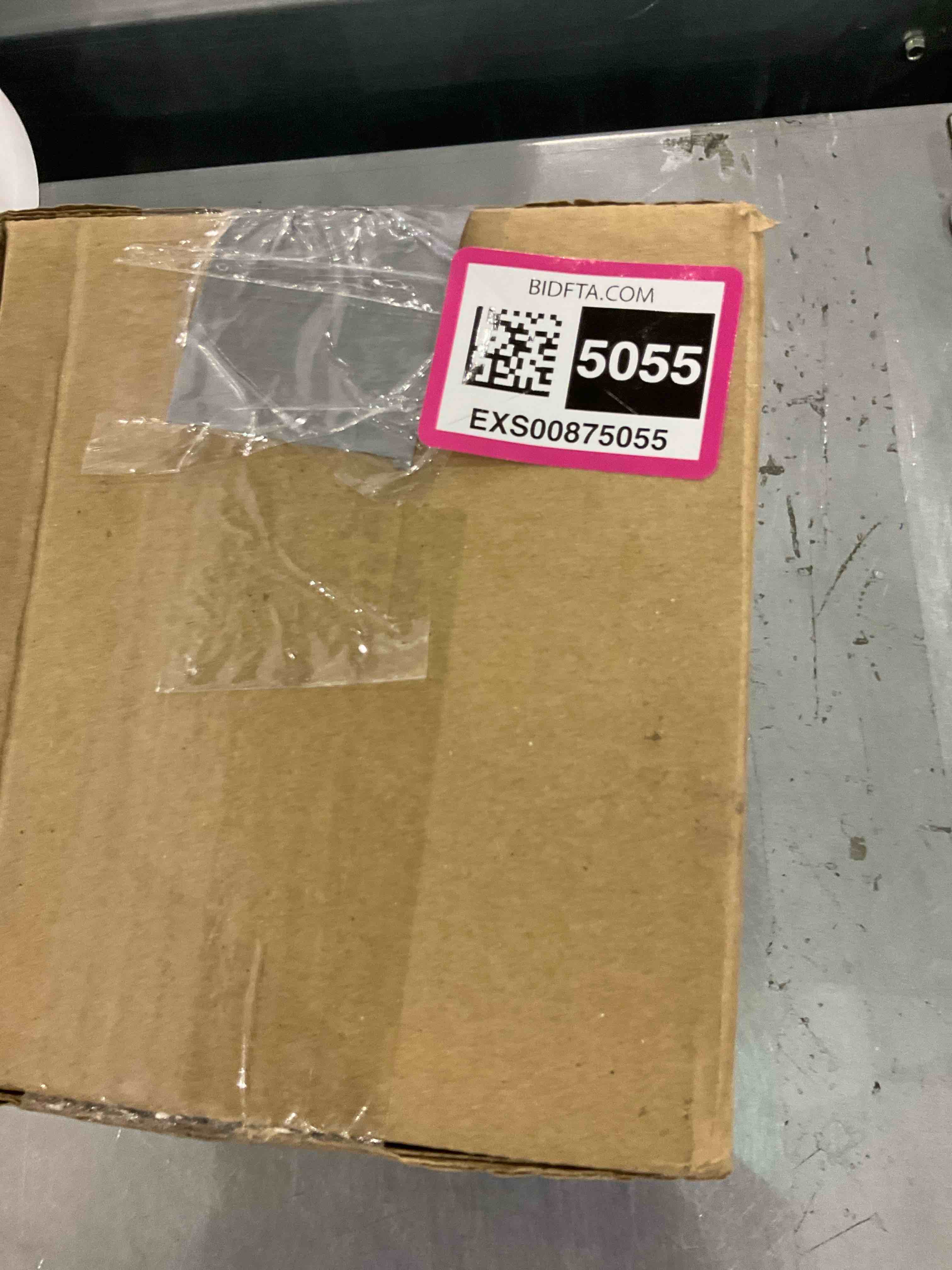 https://s3.amazonaws.com/lotting-images-prod/bidfta/EXS00875055_1698752368204.jpeg