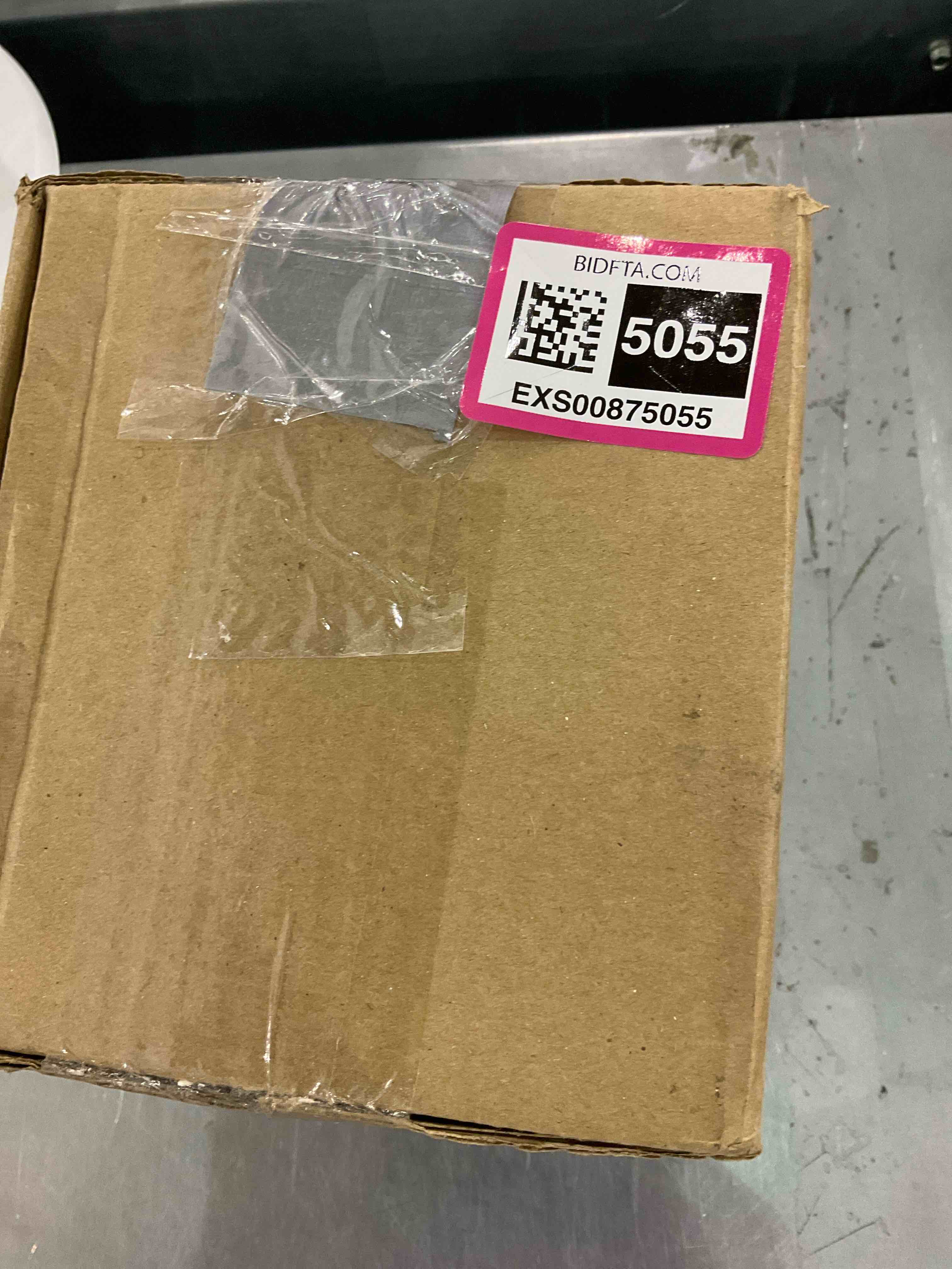 https://s3.amazonaws.com/lotting-images-prod/bidfta/EXS00875055_1698752369792.jpeg