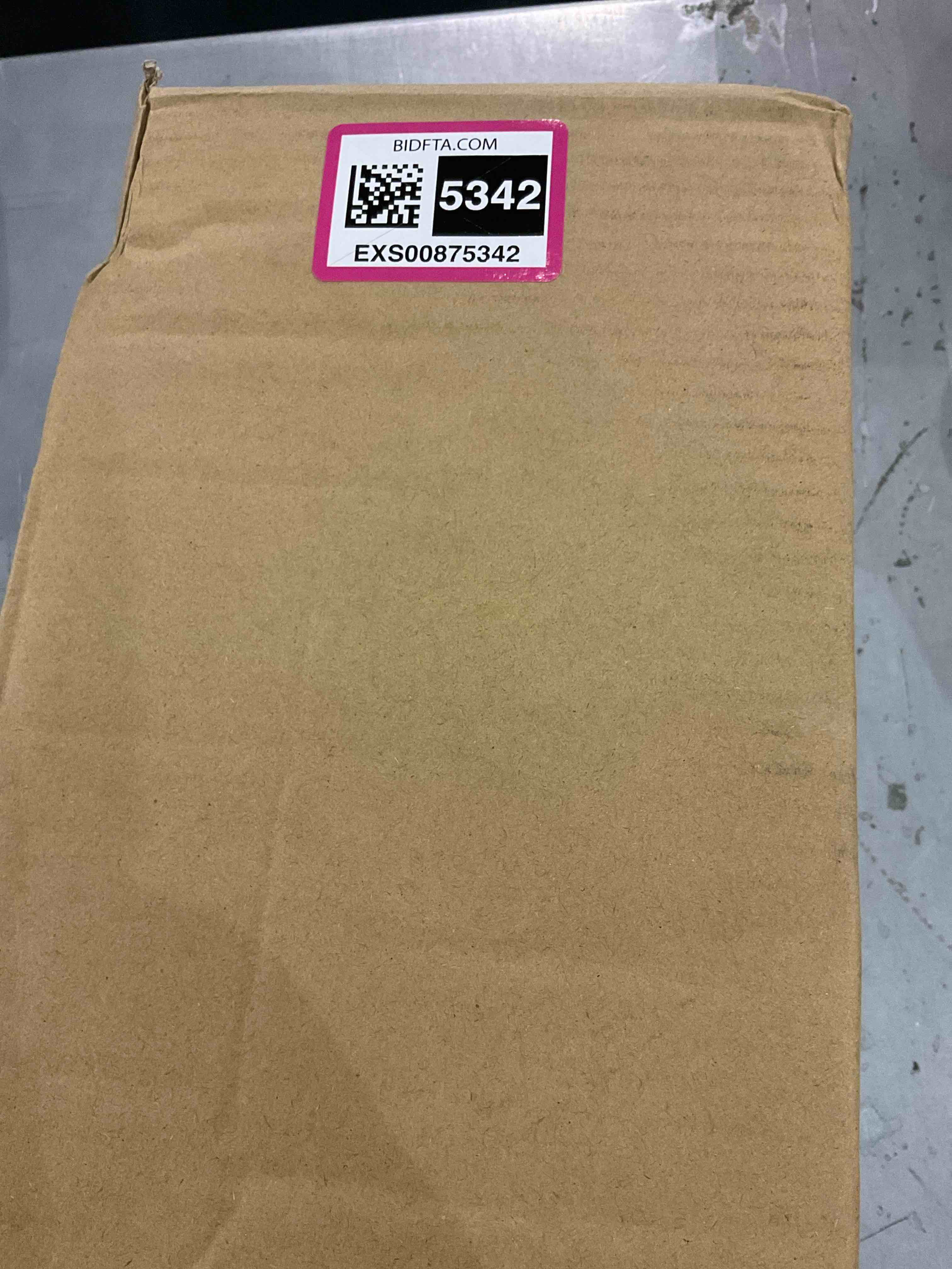 https://s3.amazonaws.com/lotting-images-prod/bidfta/EXS00875342_1698840748404.jpeg