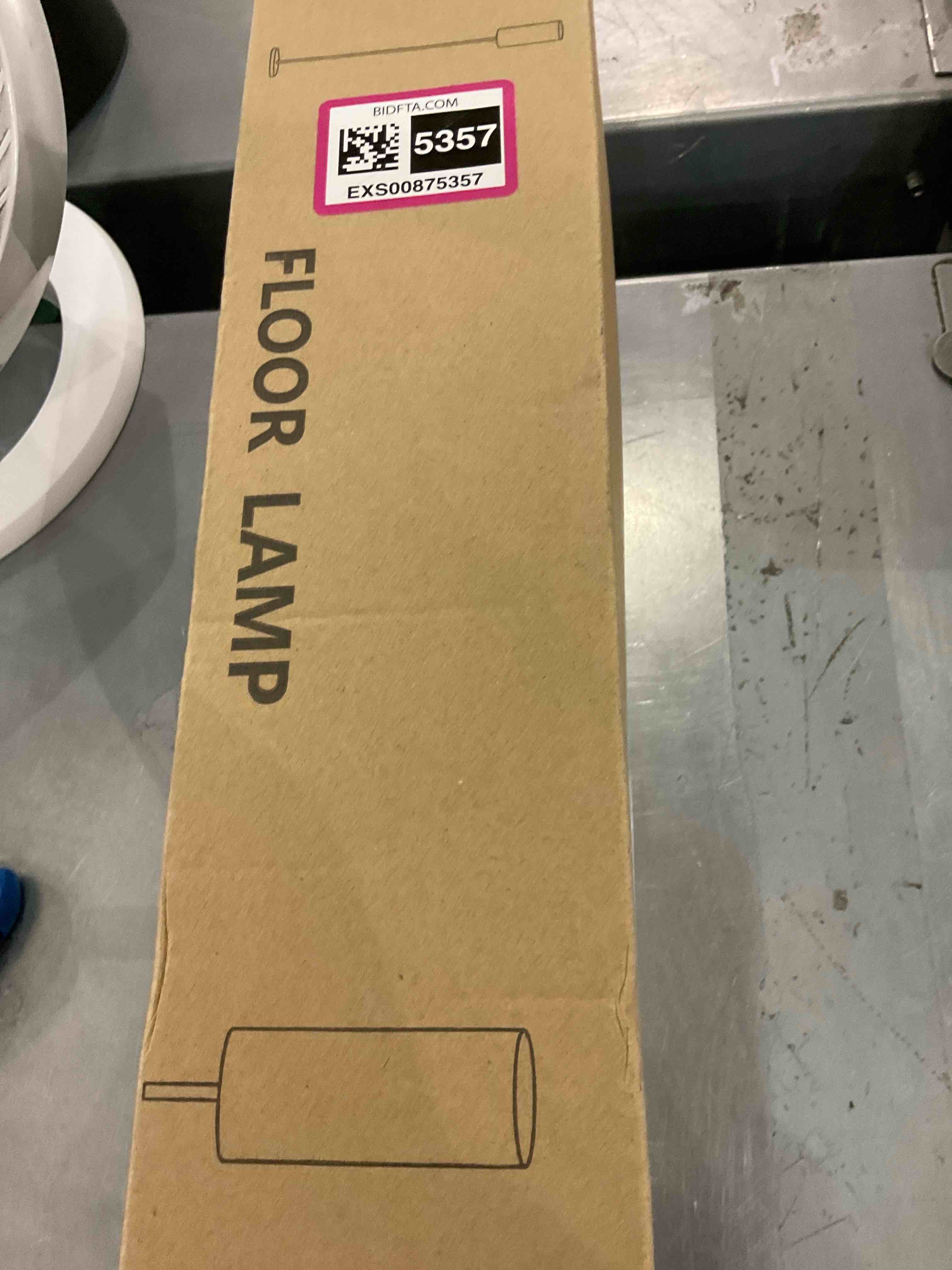 https://s3.amazonaws.com/lotting-images-prod/bidfta/EXS00875357_1698841499338.jpeg