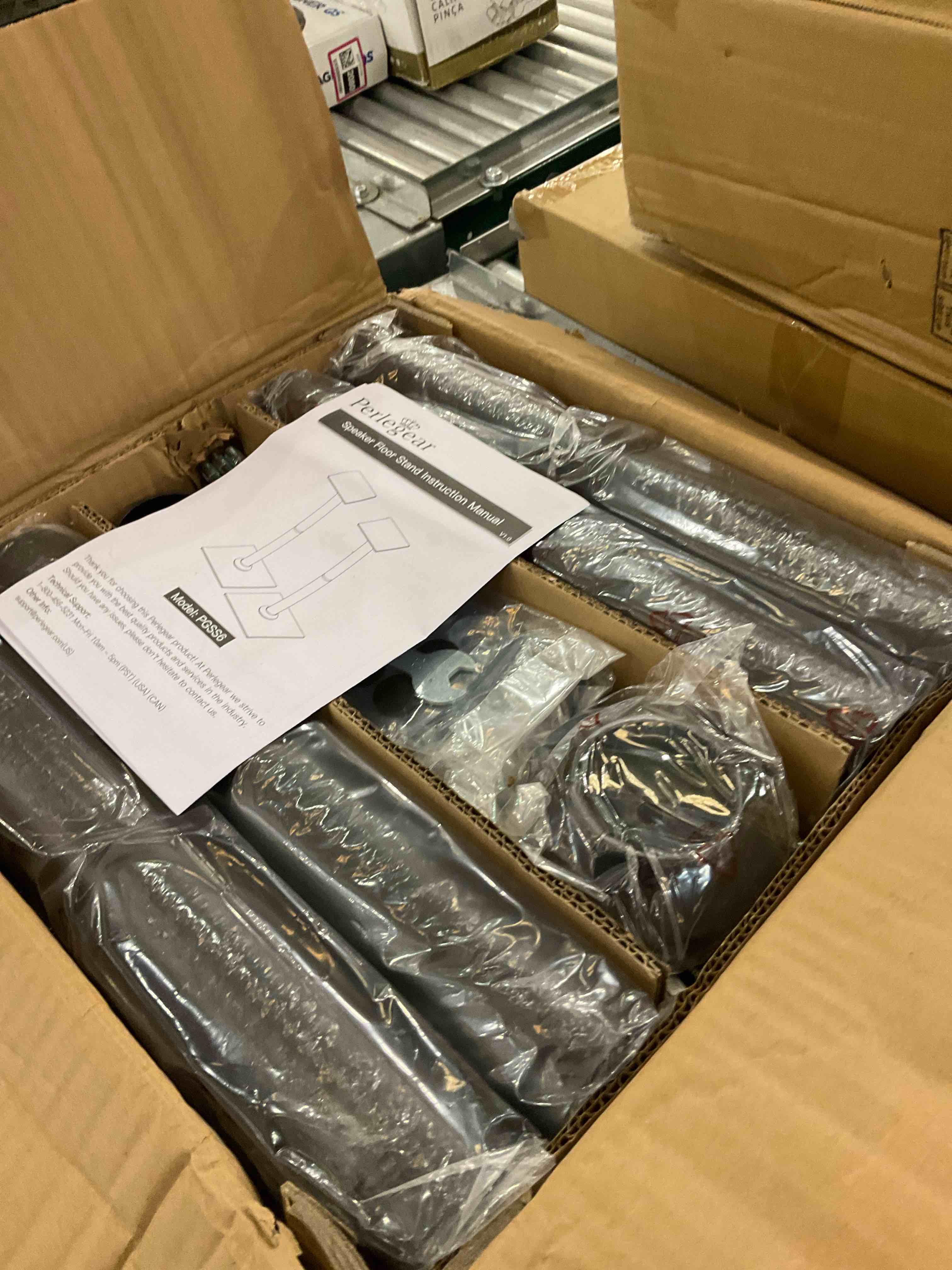 https://s3.amazonaws.com/lotting-images-prod/bidfta/EXS00875917_1698858593288.jpeg