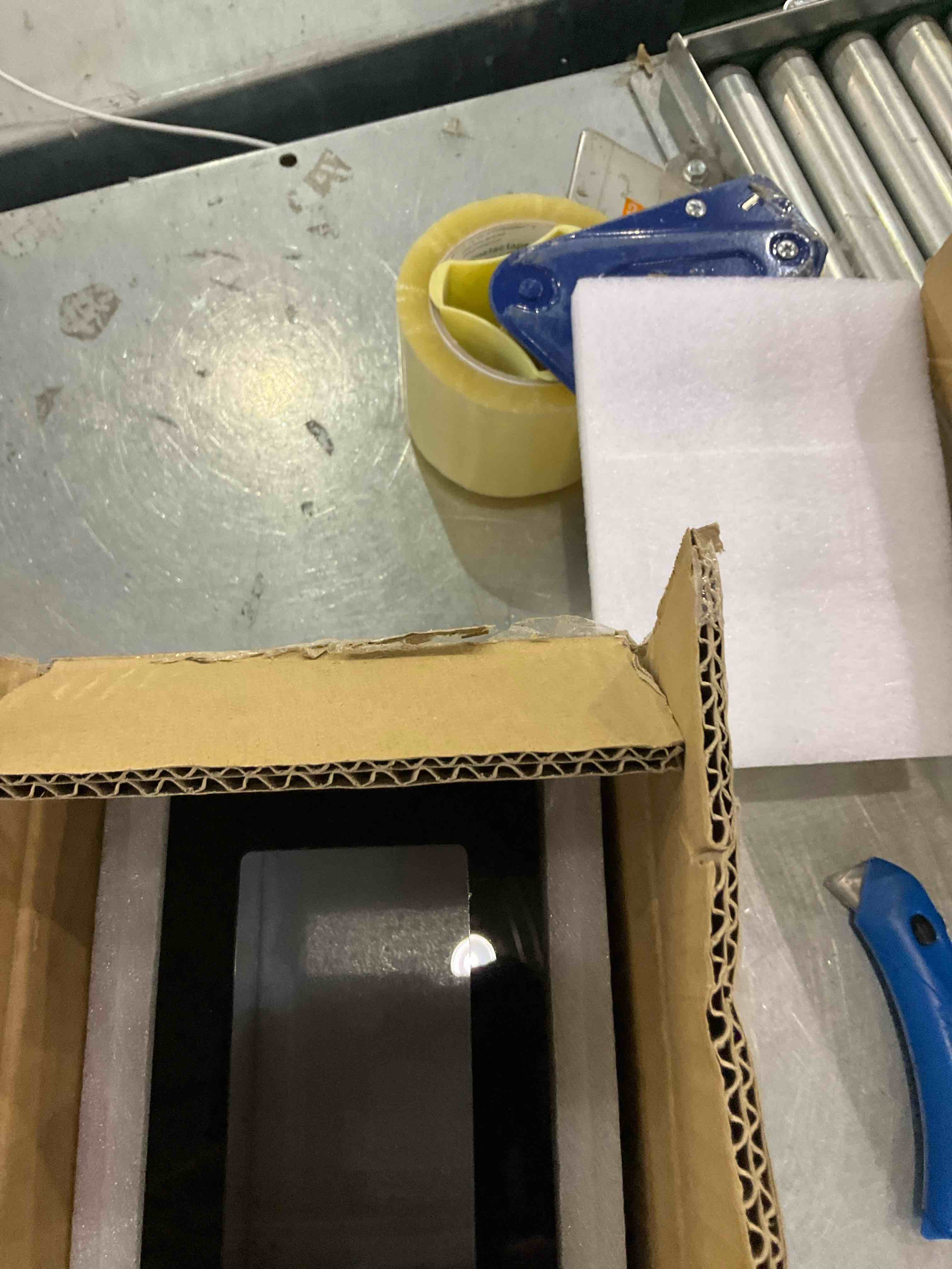 https://s3.amazonaws.com/lotting-images-prod/bidfta/EXS00876000_1698924356319.jpeg