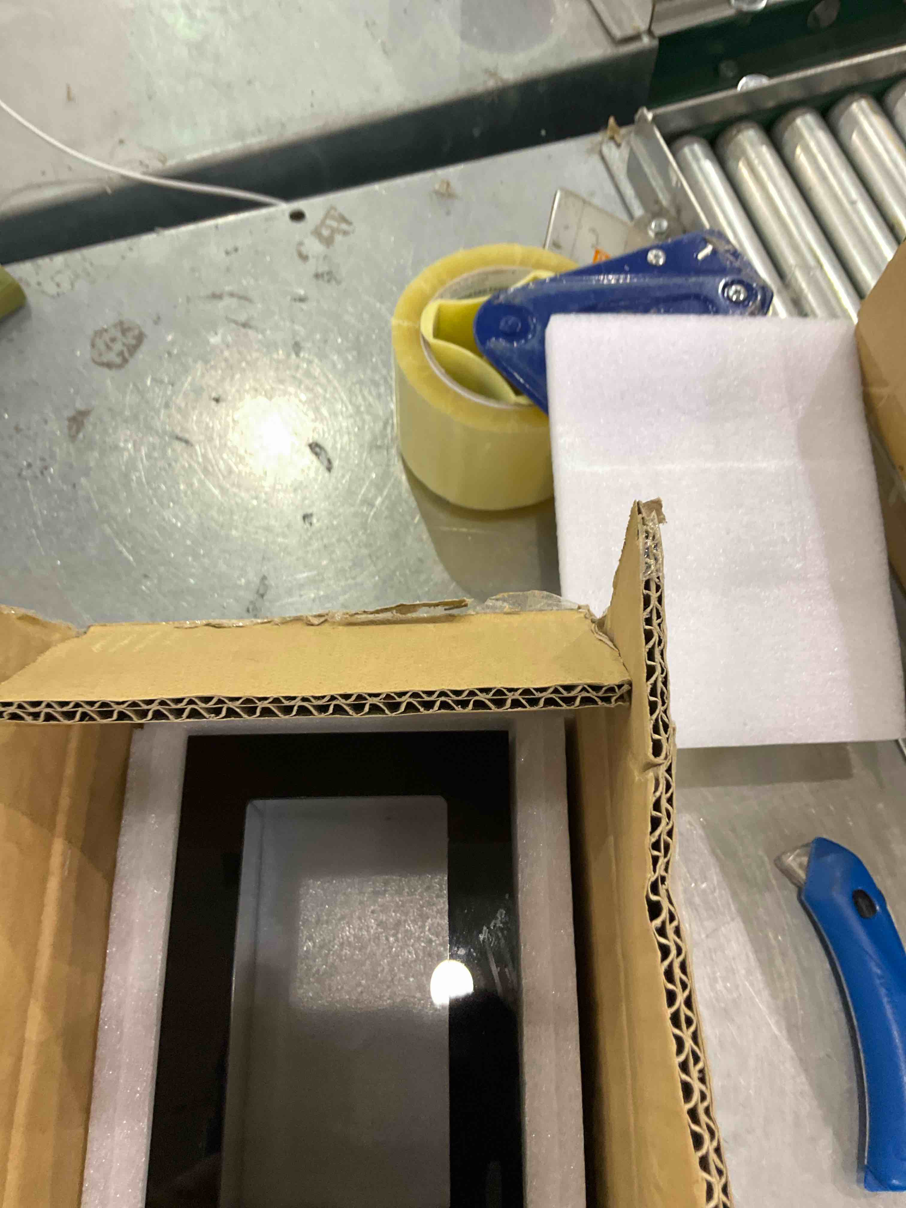 https://s3.amazonaws.com/lotting-images-prod/bidfta/EXS00876000_1698924357691.jpeg