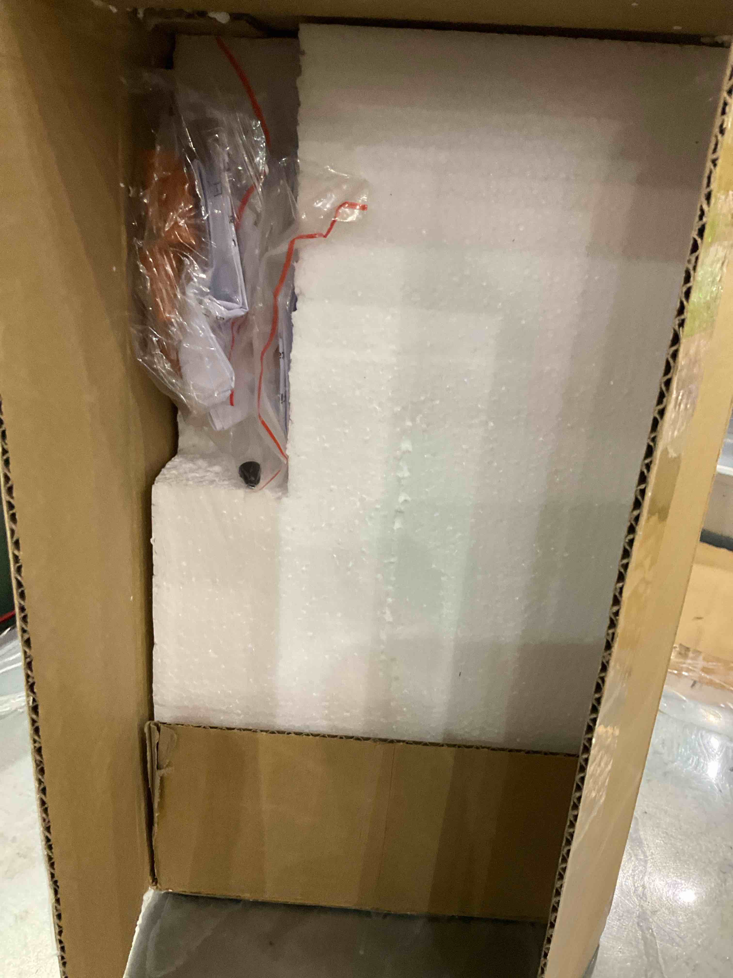https://s3.amazonaws.com/lotting-images-prod/bidfta/EXS00876002_1700149419254.jpeg