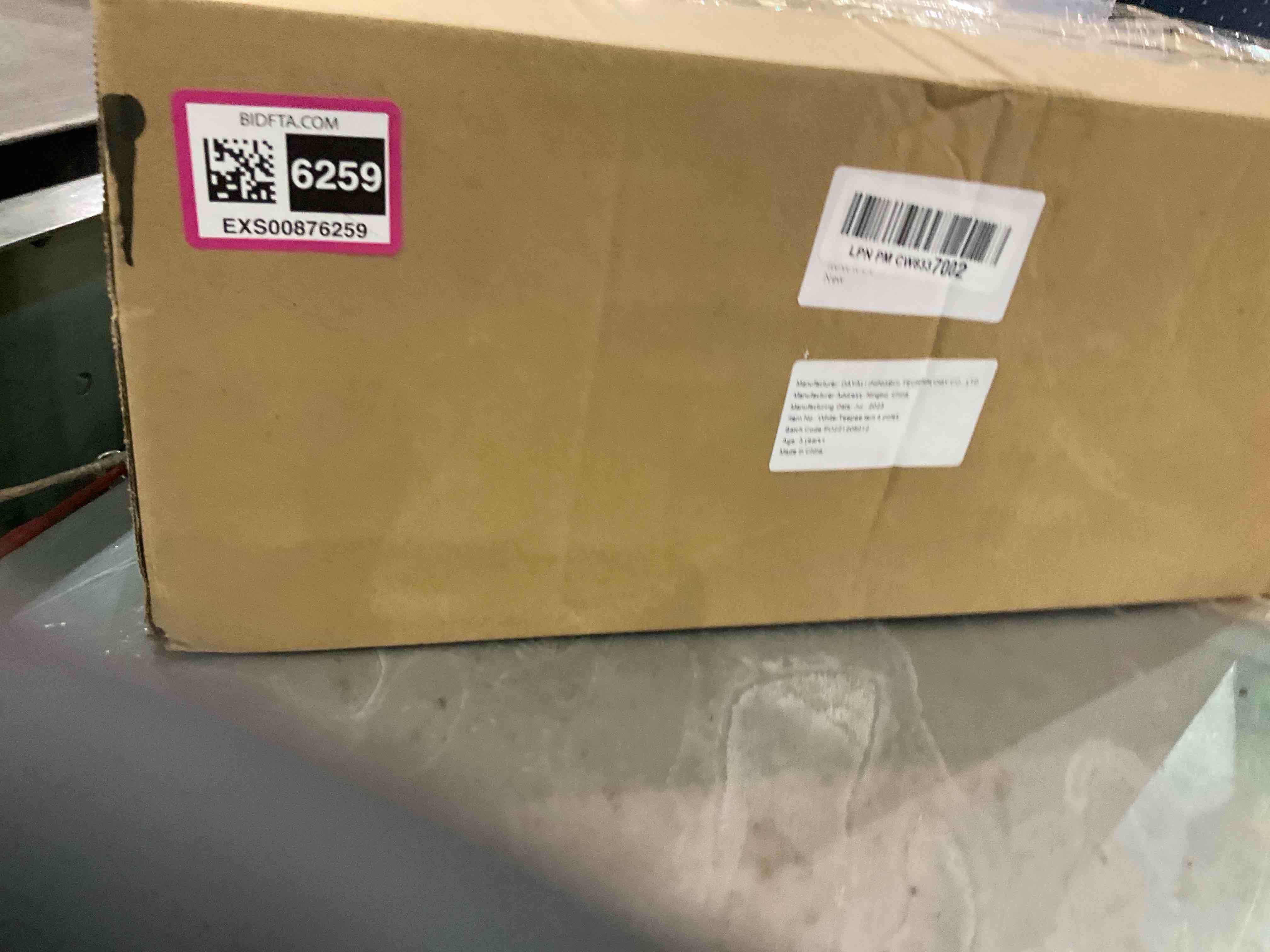 https://s3.amazonaws.com/lotting-images-prod/bidfta/EXS00876259_1700246354842.jpeg