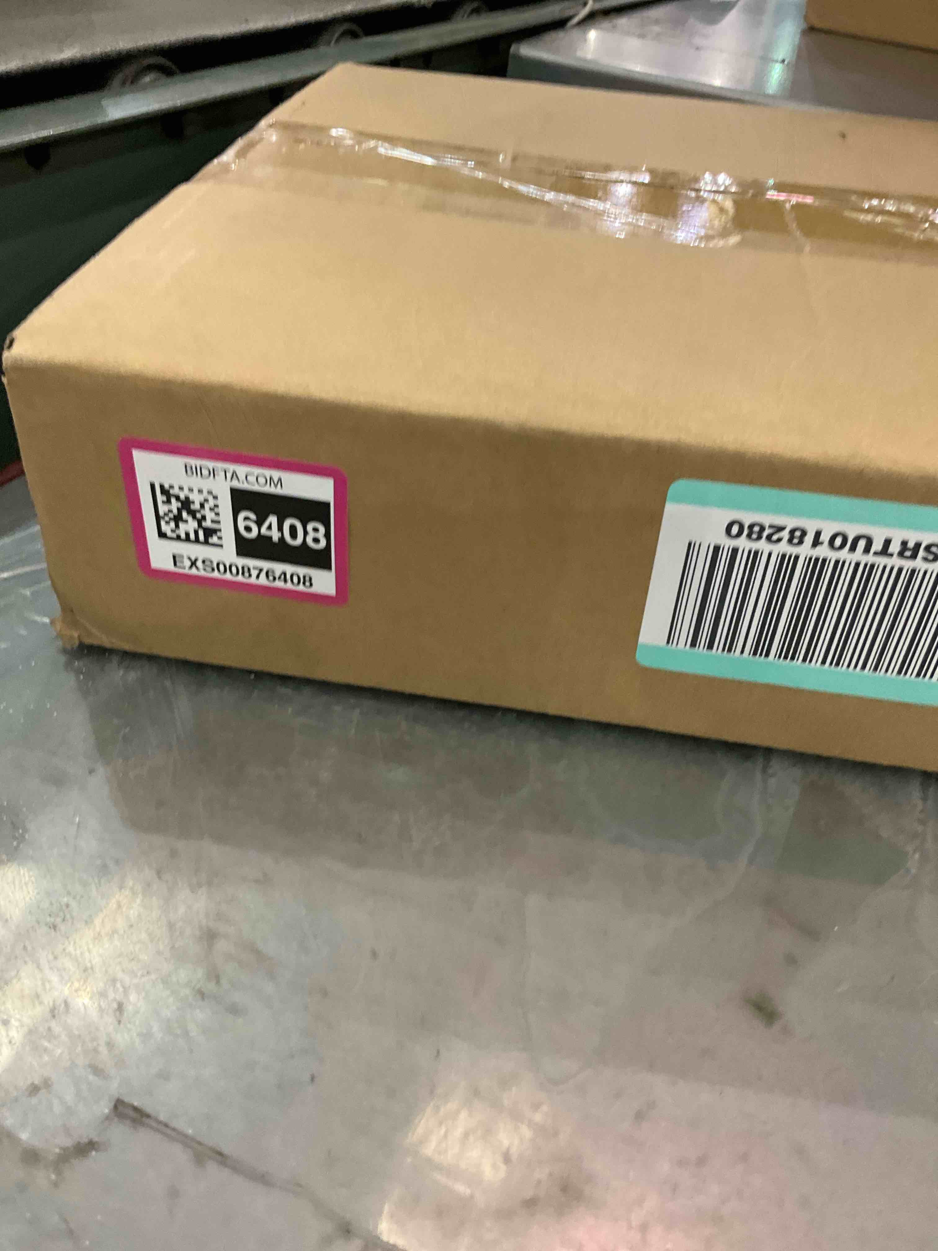 https://s3.amazonaws.com/lotting-images-prod/bidfta/EXS00876408_1700497860535.jpeg