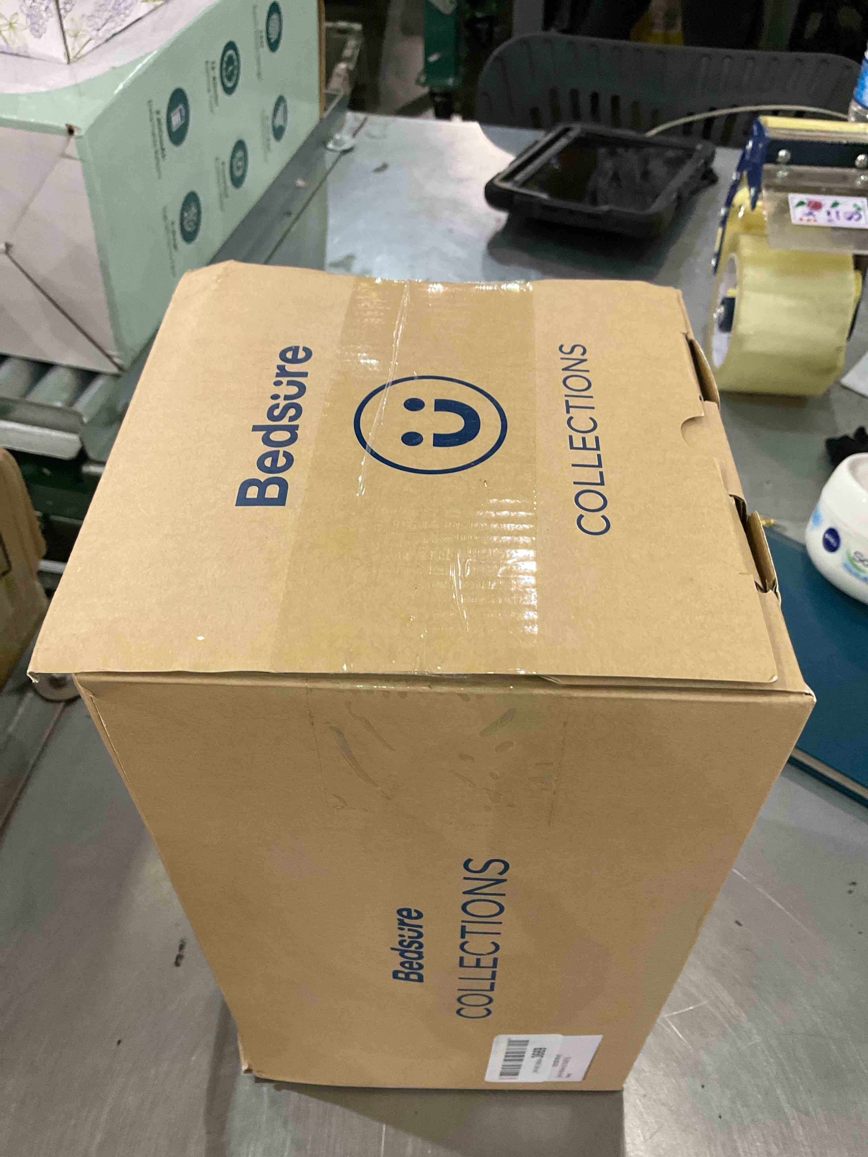 https://s3.amazonaws.com/lotting-images-prod/bidfta/EXS00876982_1698694634638.jpeg