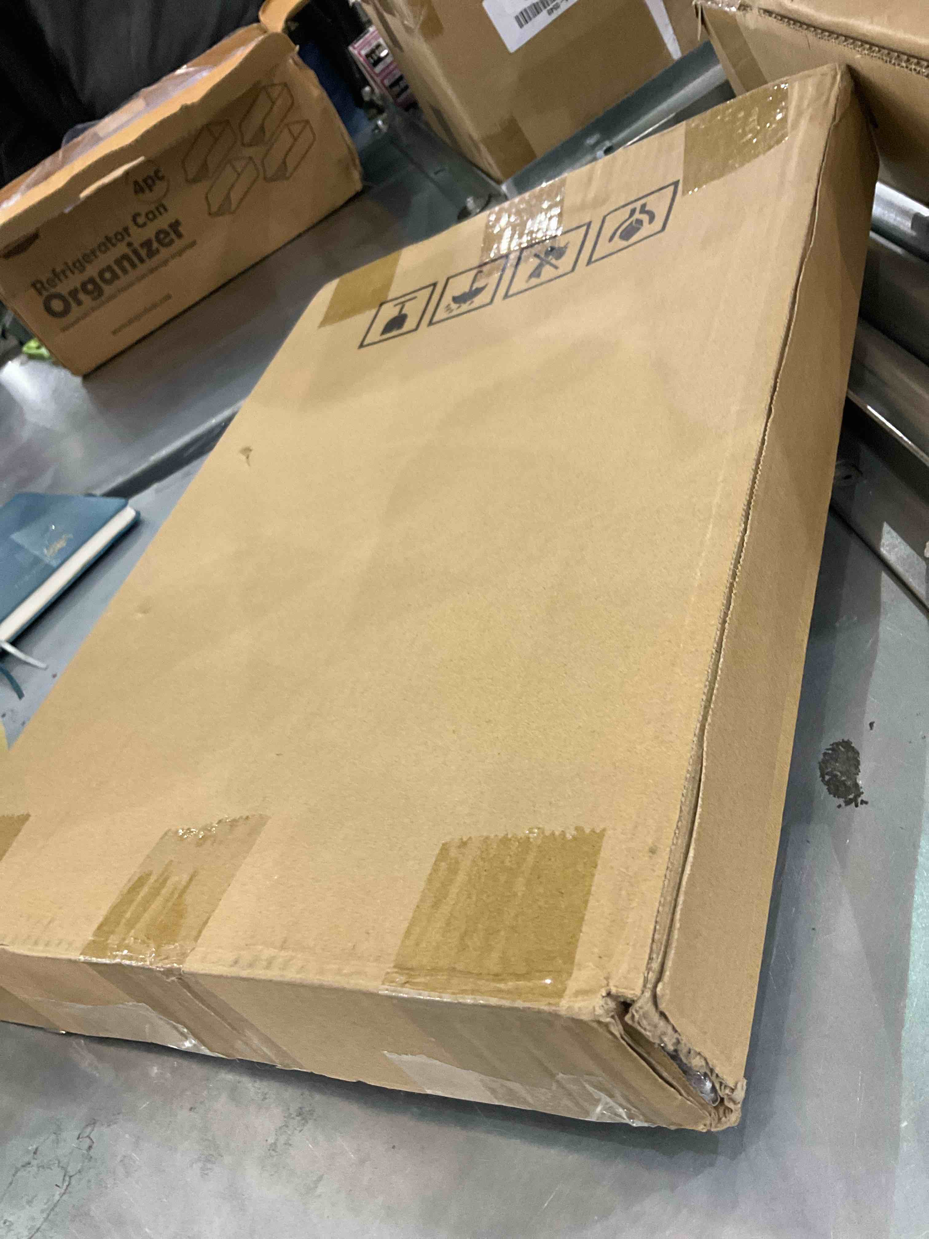 https://s3.amazonaws.com/lotting-images-prod/bidfta/EXS00877030_1698686875375.jpeg