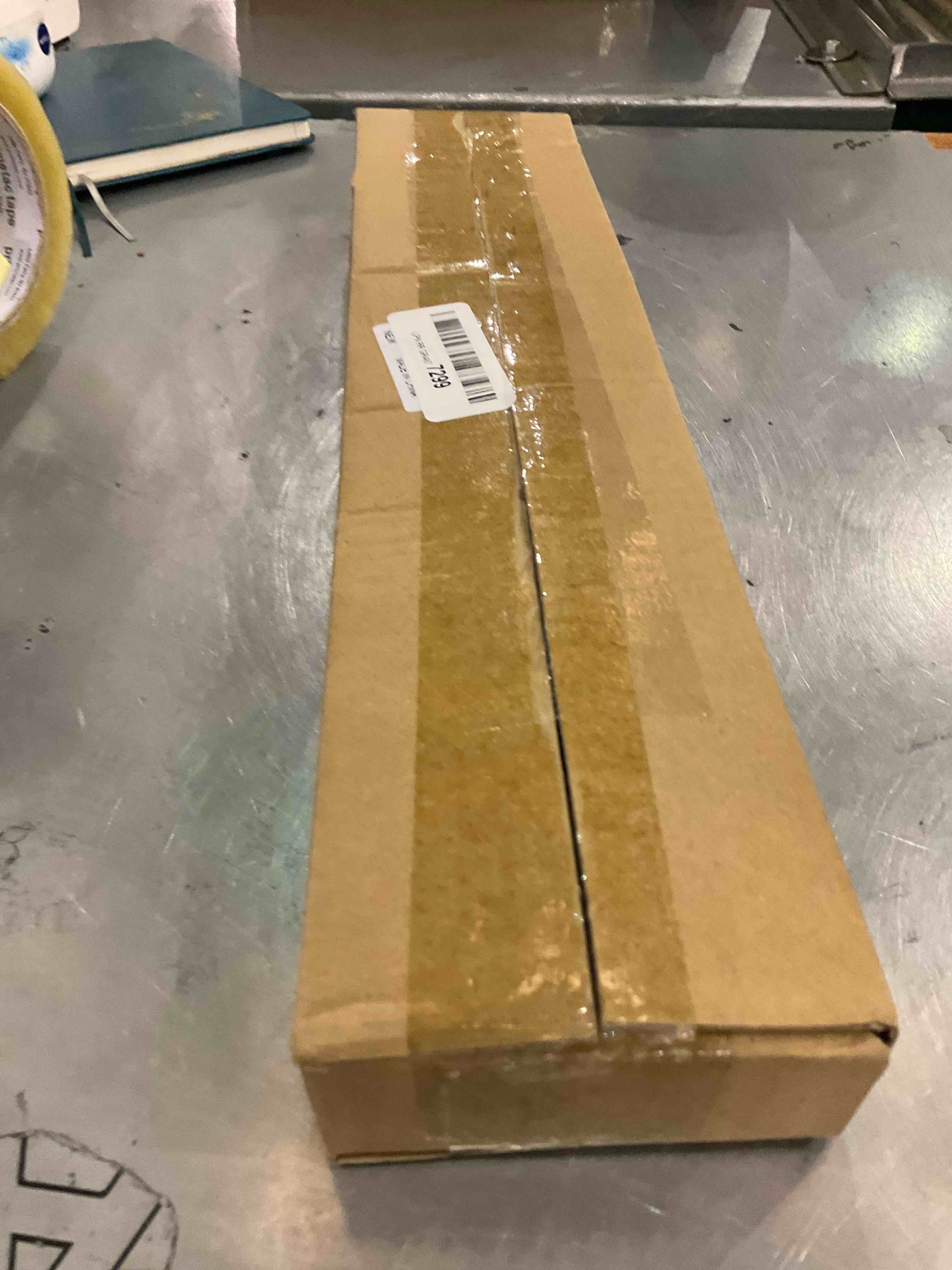 https://s3.amazonaws.com/lotting-images-prod/bidfta/EXS00877032_1698686944510.jpeg