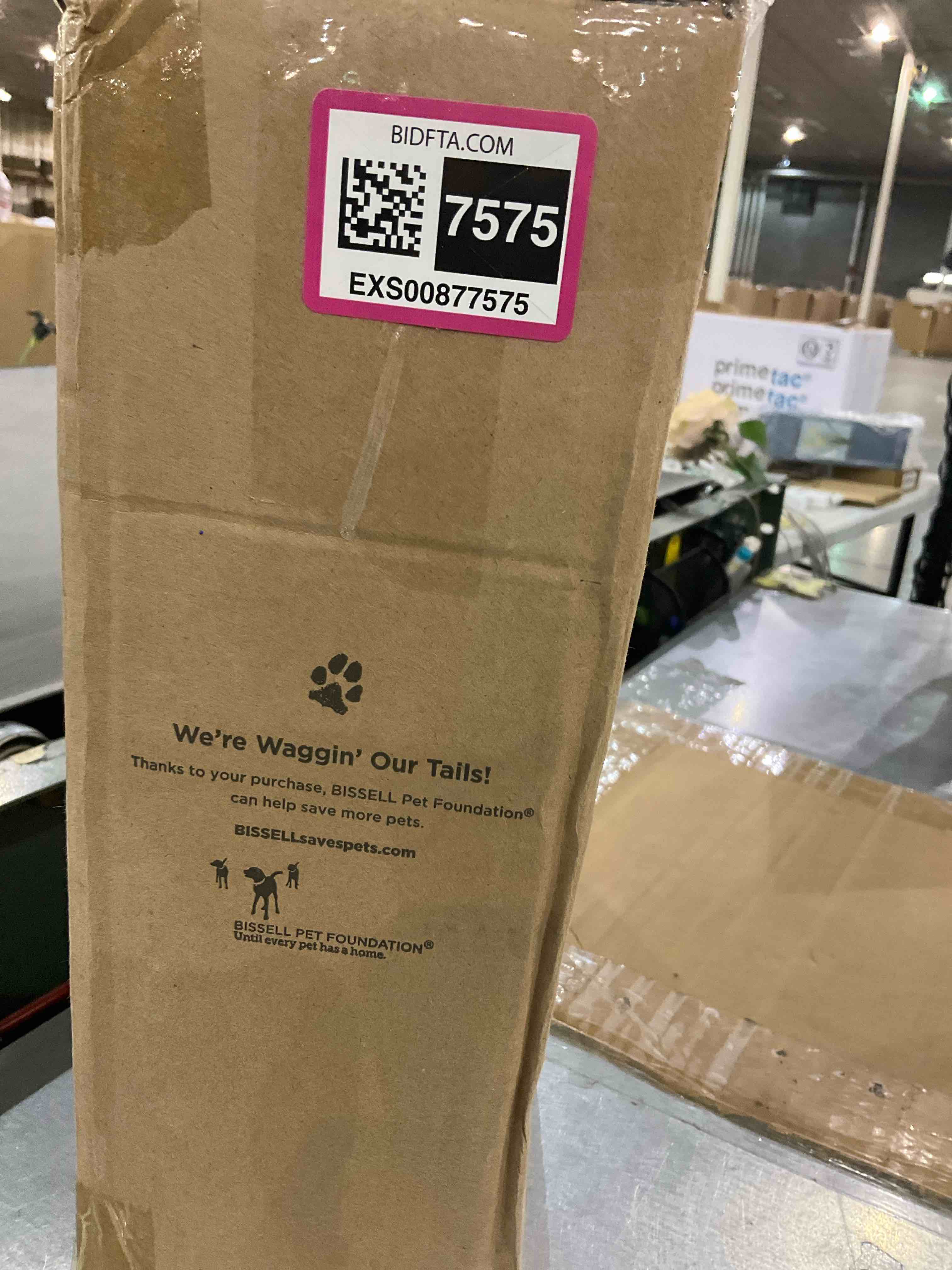 https://s3.amazonaws.com/lotting-images-prod/bidfta/EXS00877575_1698840575254.jpeg
