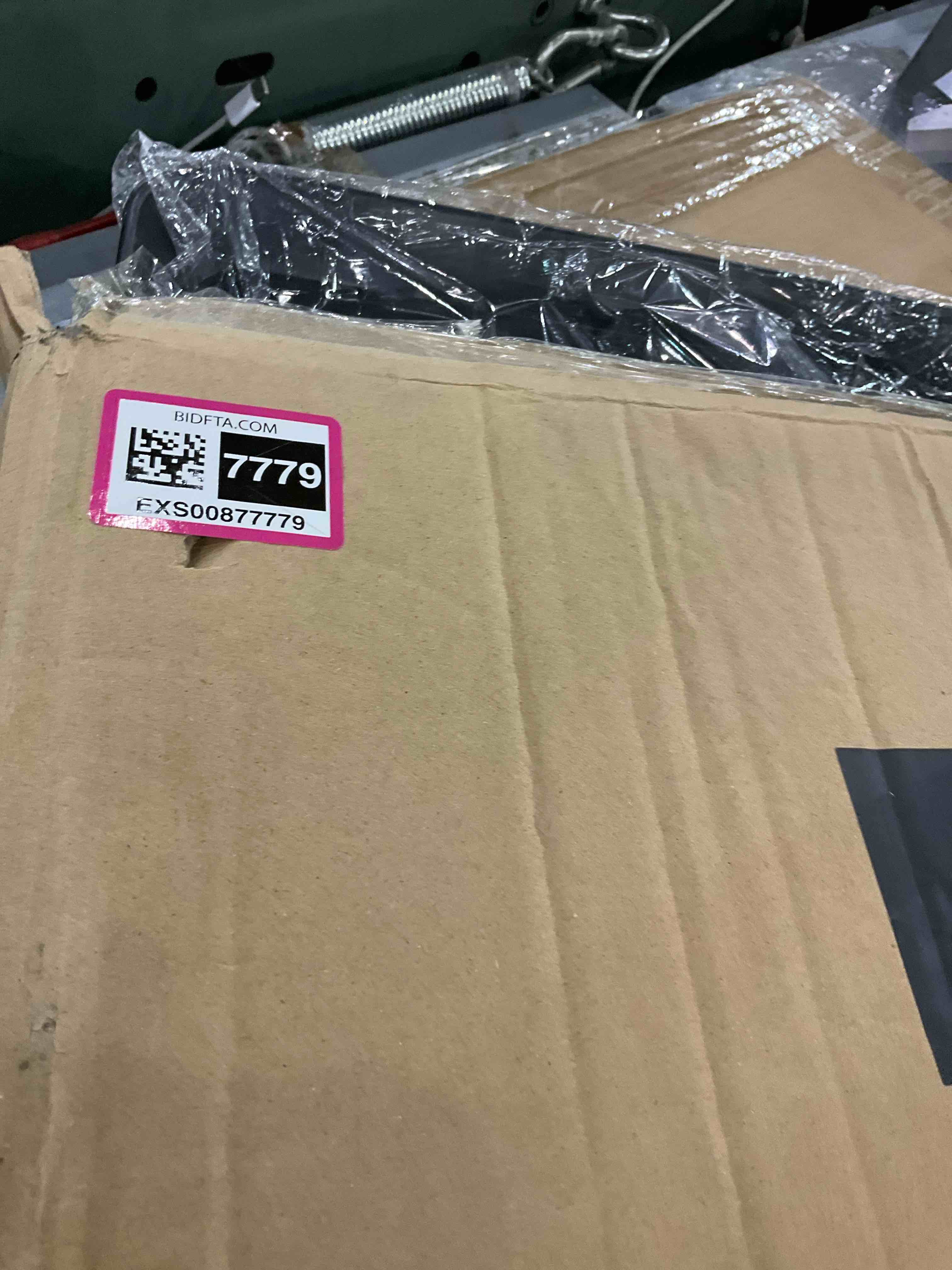 https://s3.amazonaws.com/lotting-images-prod/bidfta/EXS00877779_1698926470100.jpeg