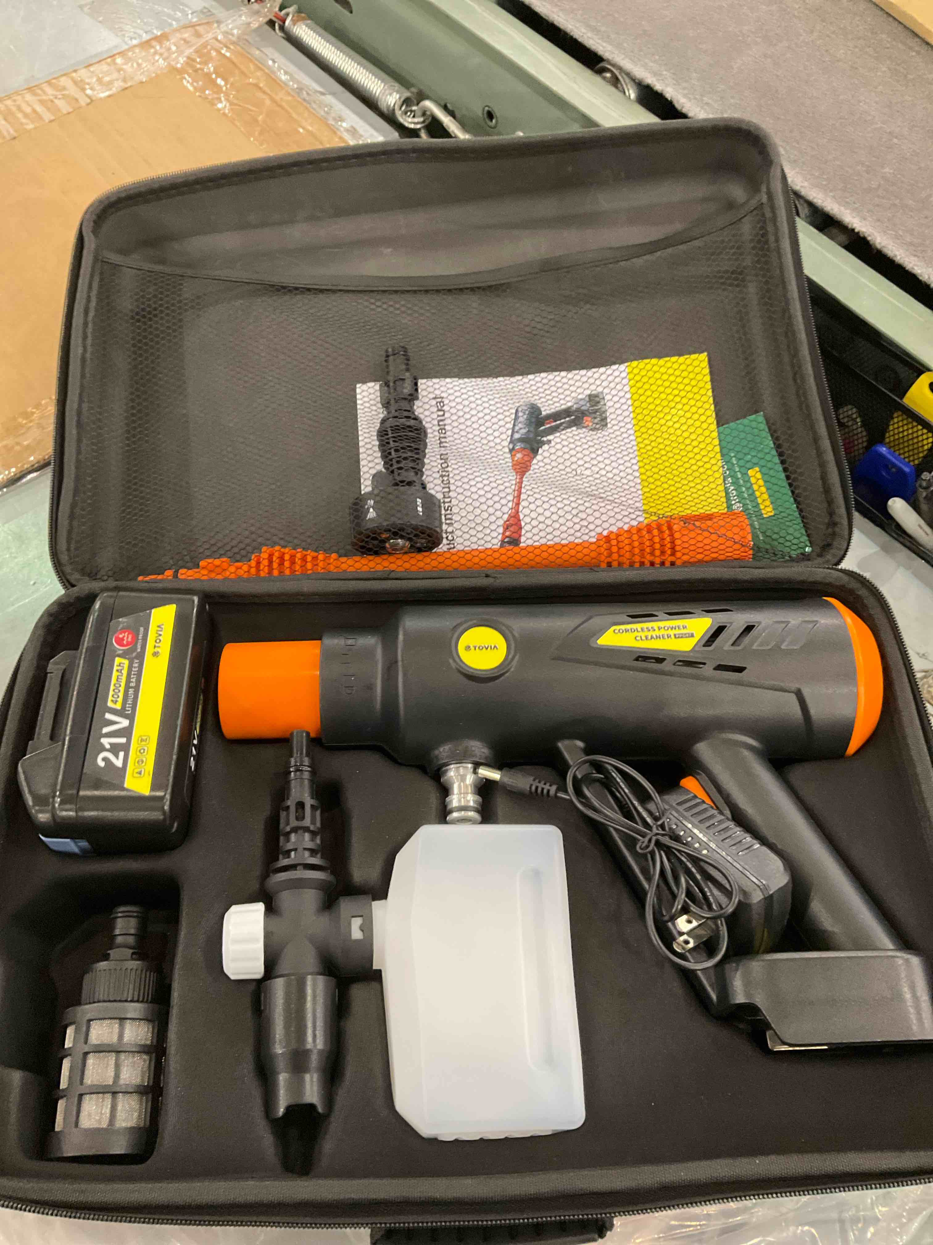 https://s3.amazonaws.com/lotting-images-prod/bidfta/EXS00878082_1699022136723.jpeg