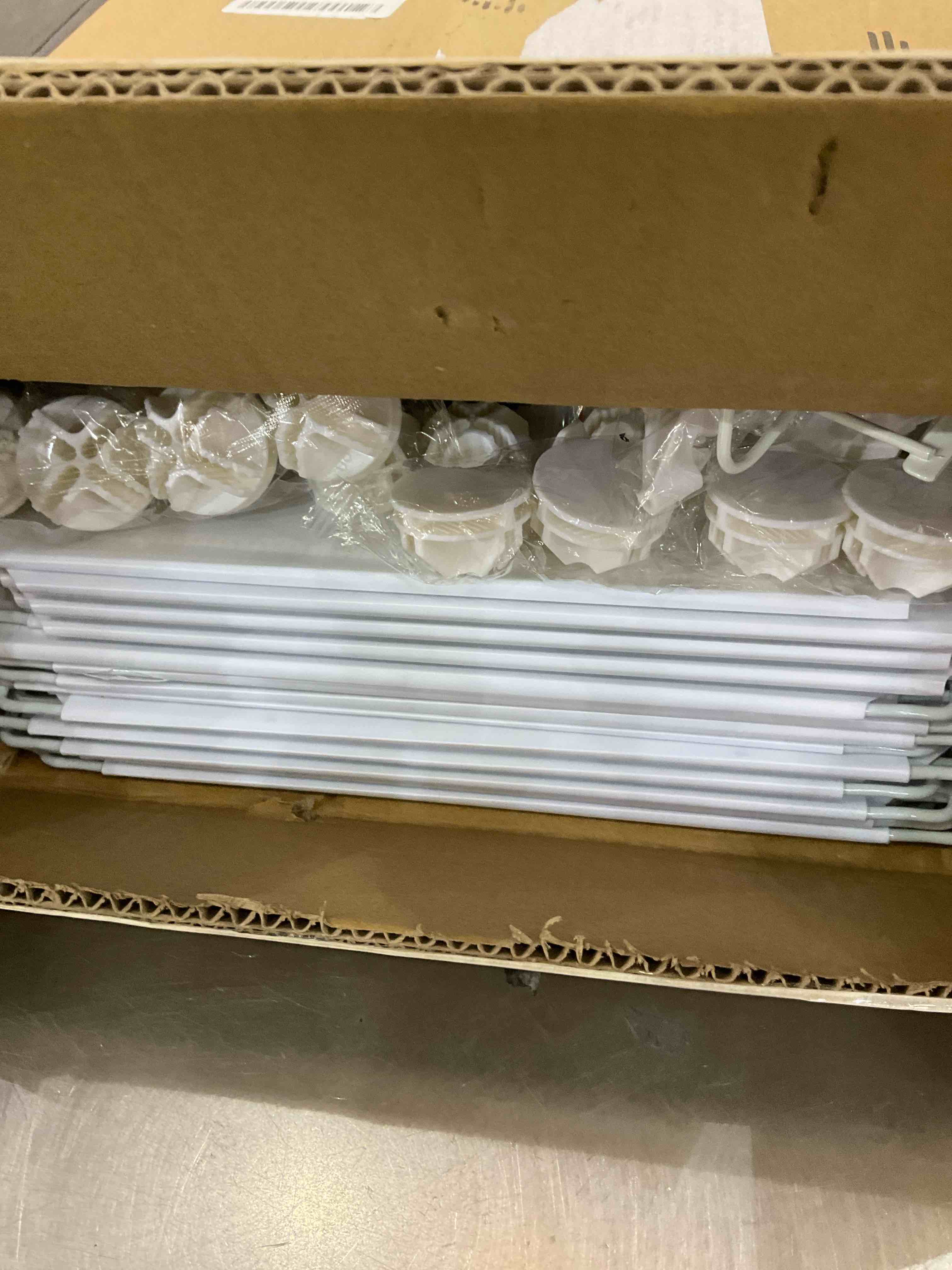 https://s3.amazonaws.com/lotting-images-prod/bidfta/EXS00878770_1705518326199.jpeg