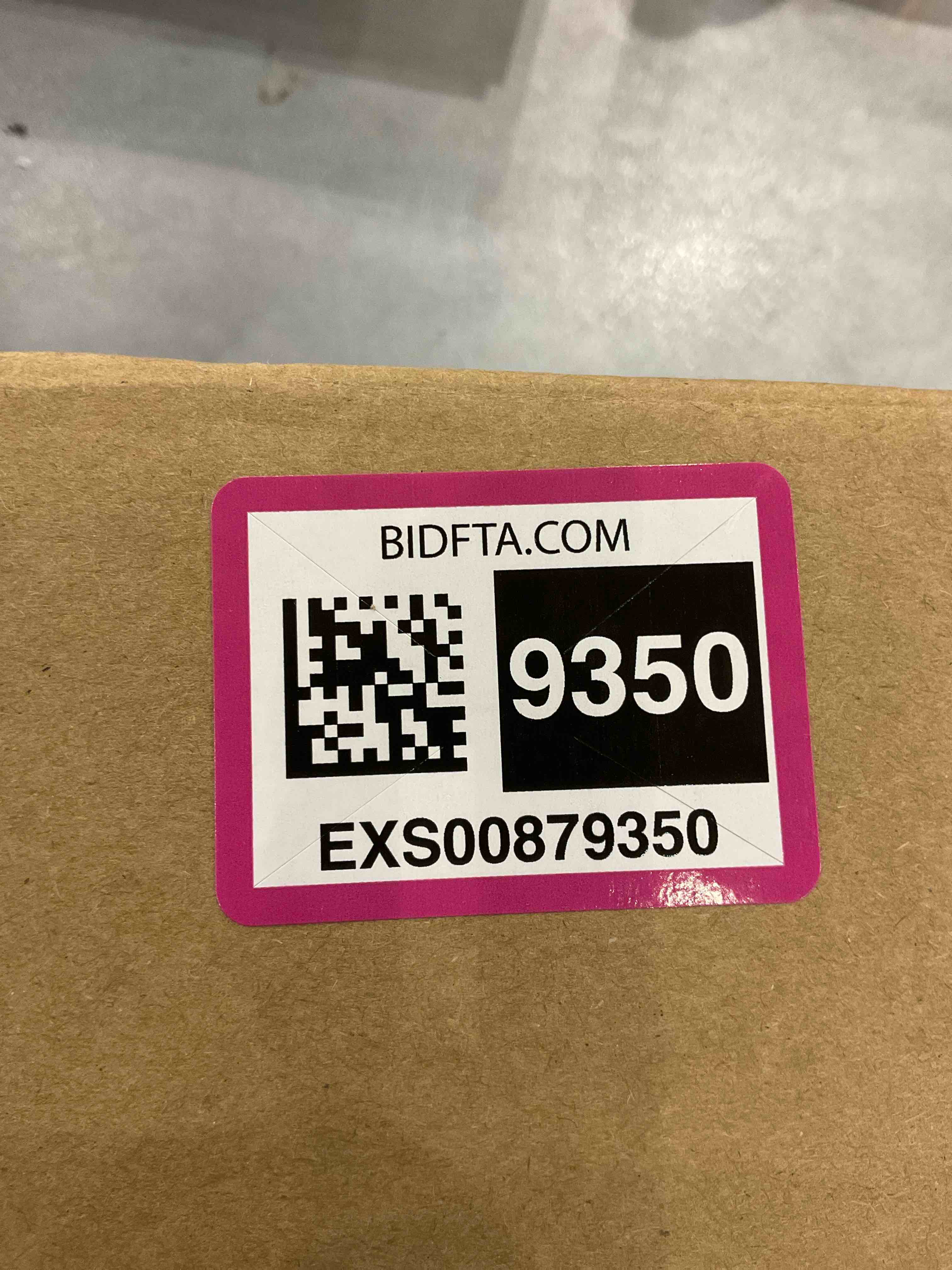 https://s3.amazonaws.com/lotting-images-prod/bidfta/EXS00879350_1698839946871.jpeg