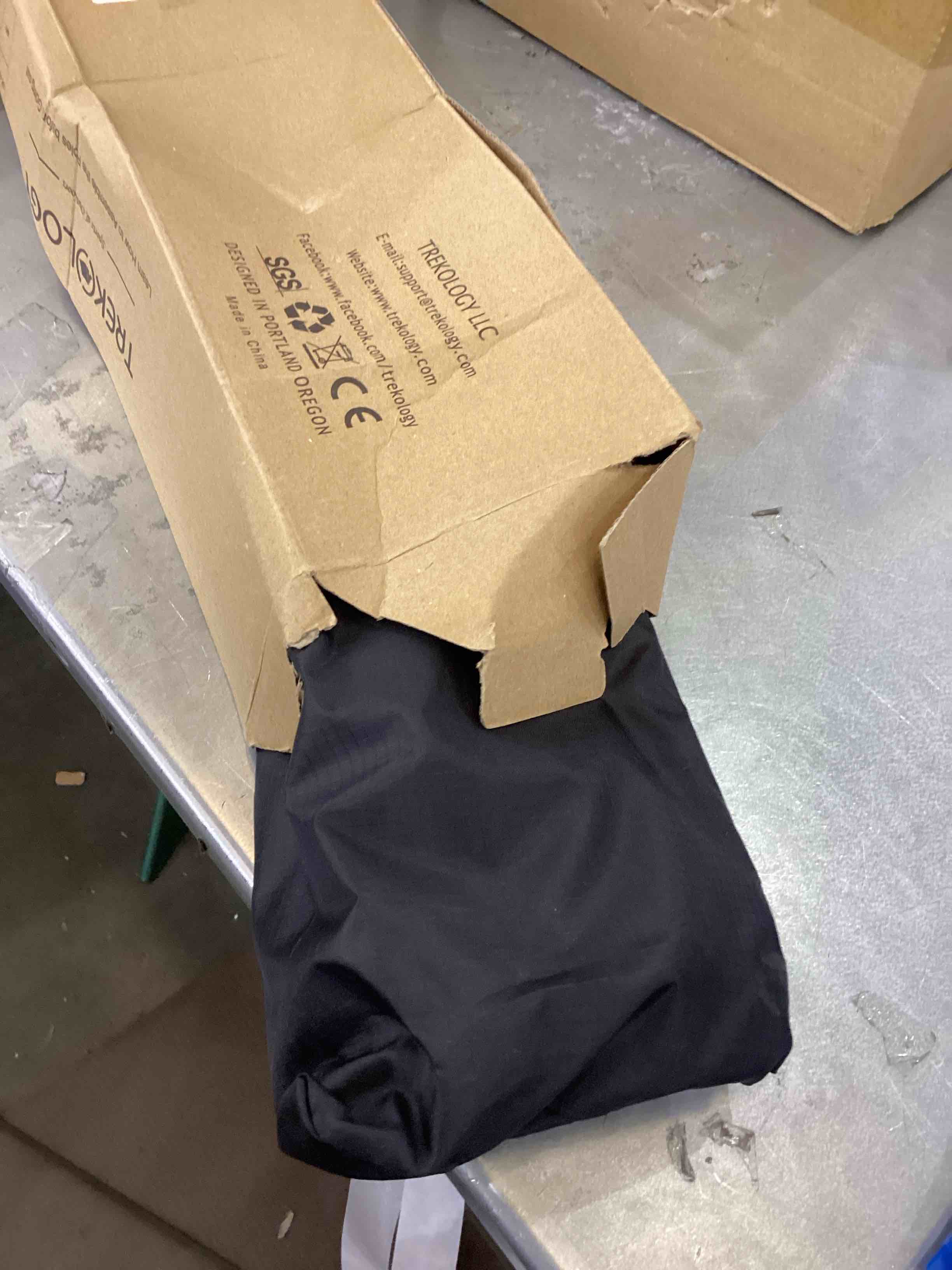 https://s3.amazonaws.com/lotting-images-prod/bidfta/EXS00879664_1698865765712.jpeg