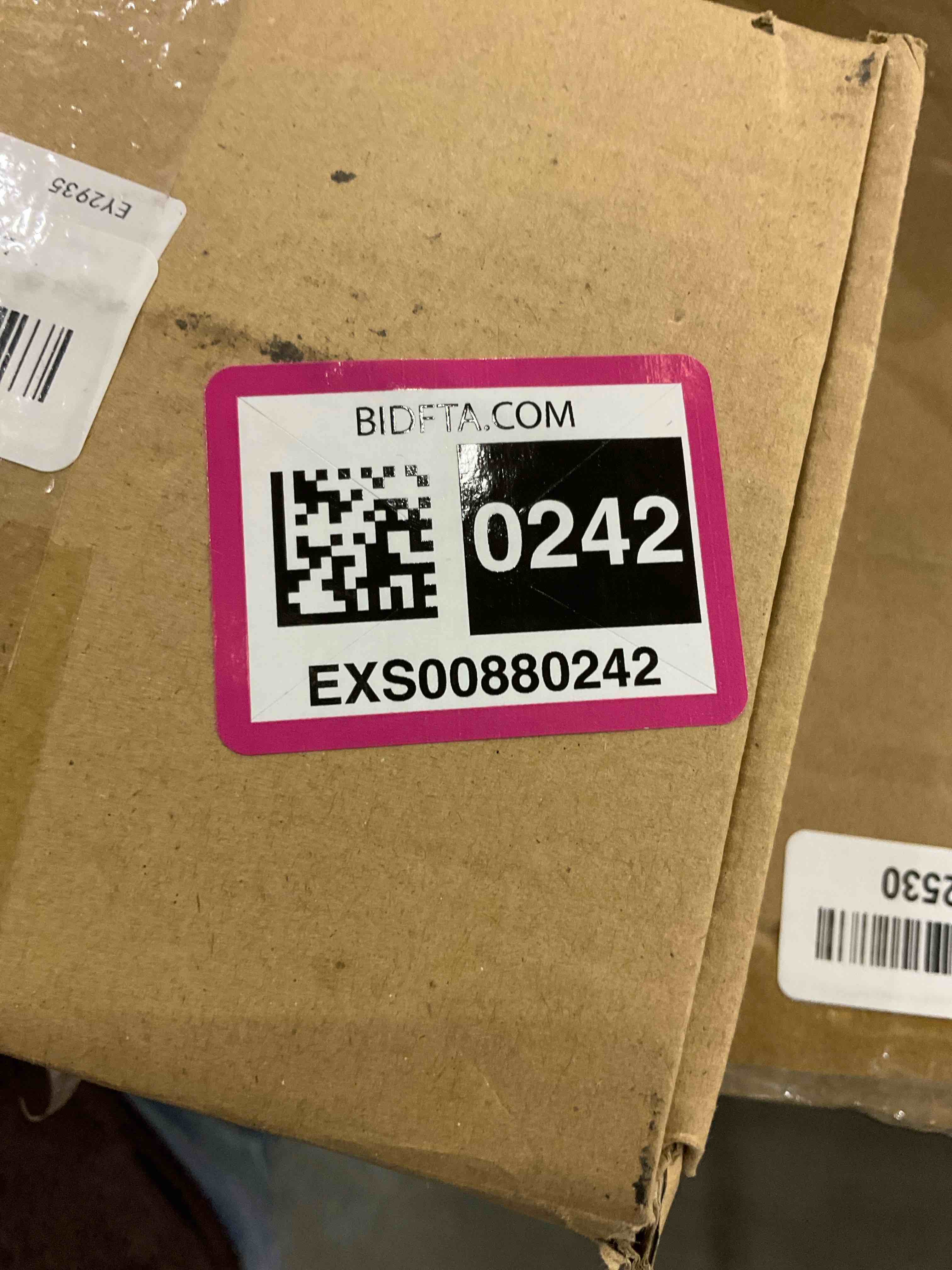 https://s3.amazonaws.com/lotting-images-prod/bidfta/EXS00880242_1701093266165.jpeg