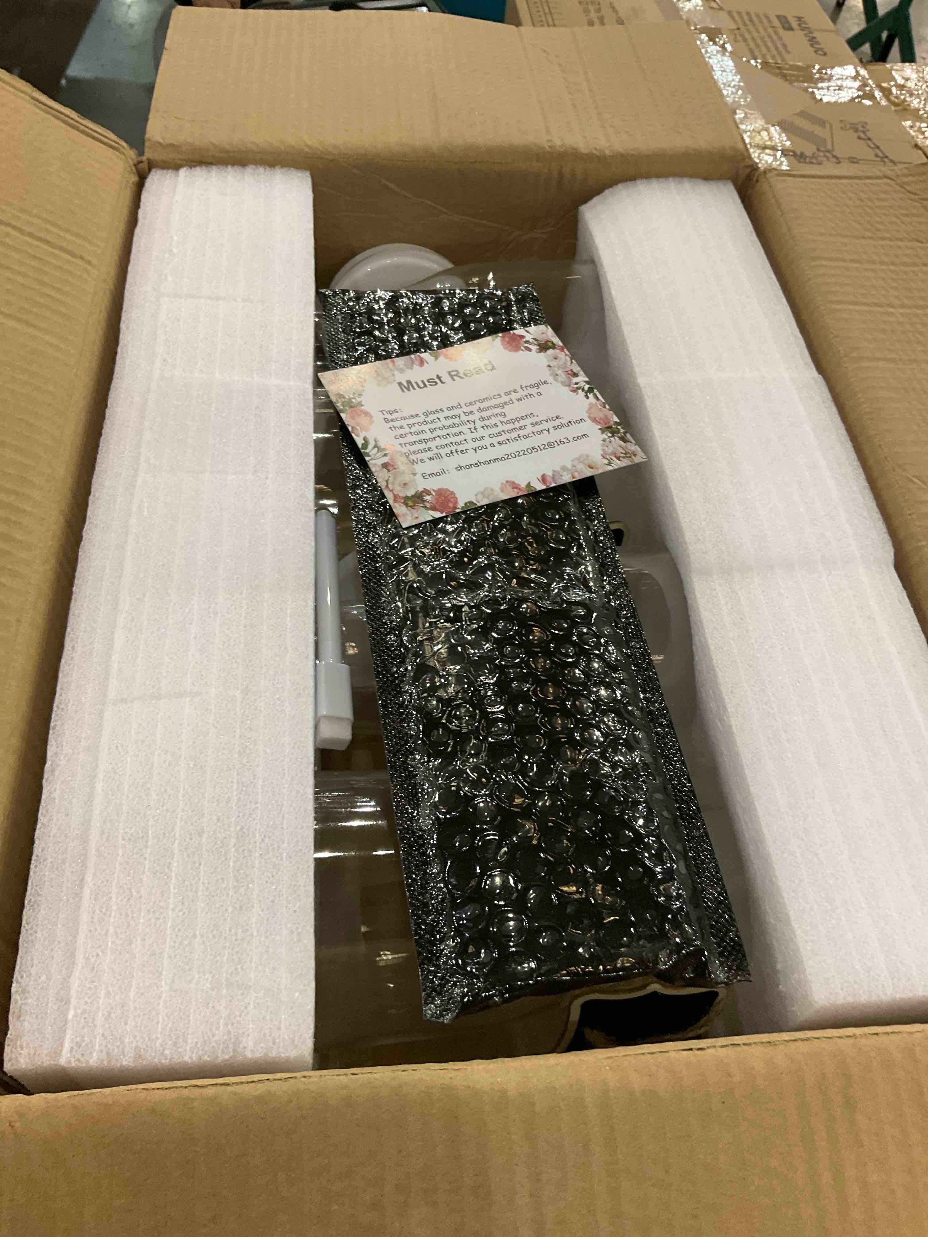 https://s3.amazonaws.com/lotting-images-prod/bidfta/EXS00880250_1701097061993.jpeg