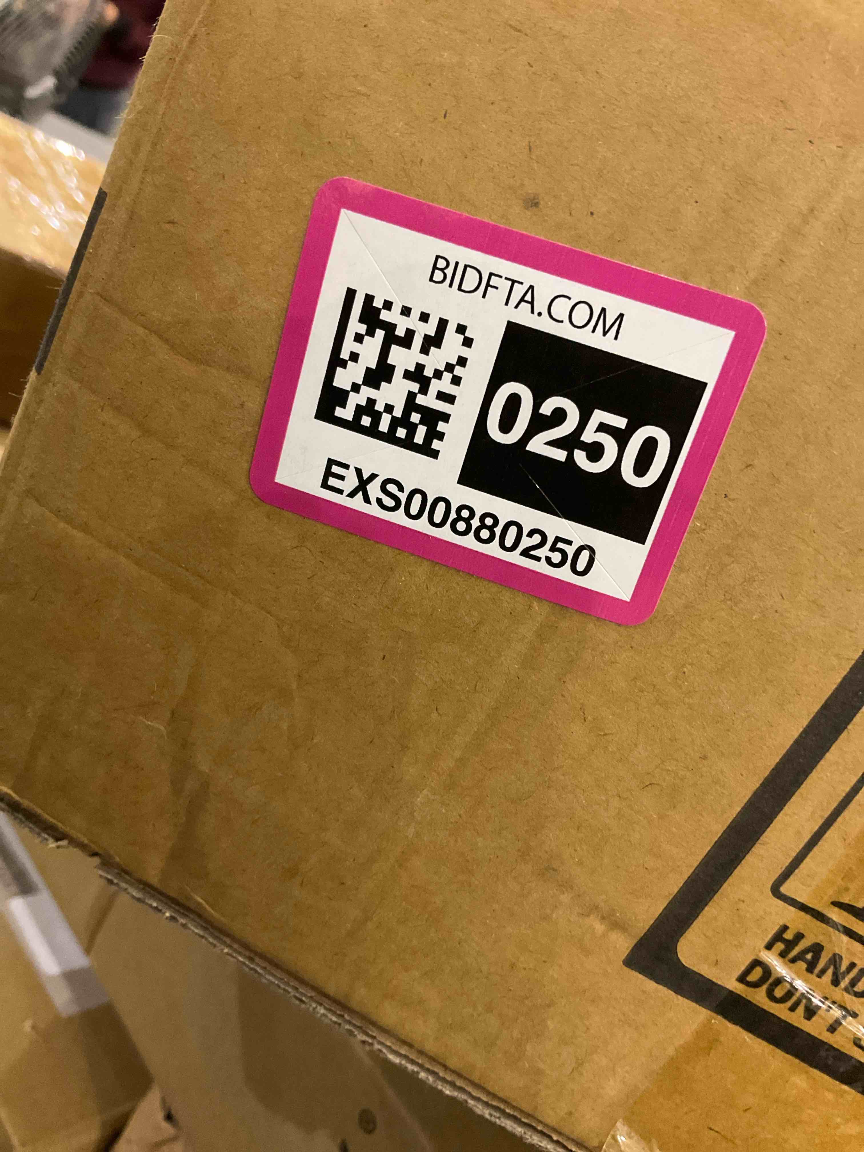 https://s3.amazonaws.com/lotting-images-prod/bidfta/EXS00880250_1701097090849.jpeg