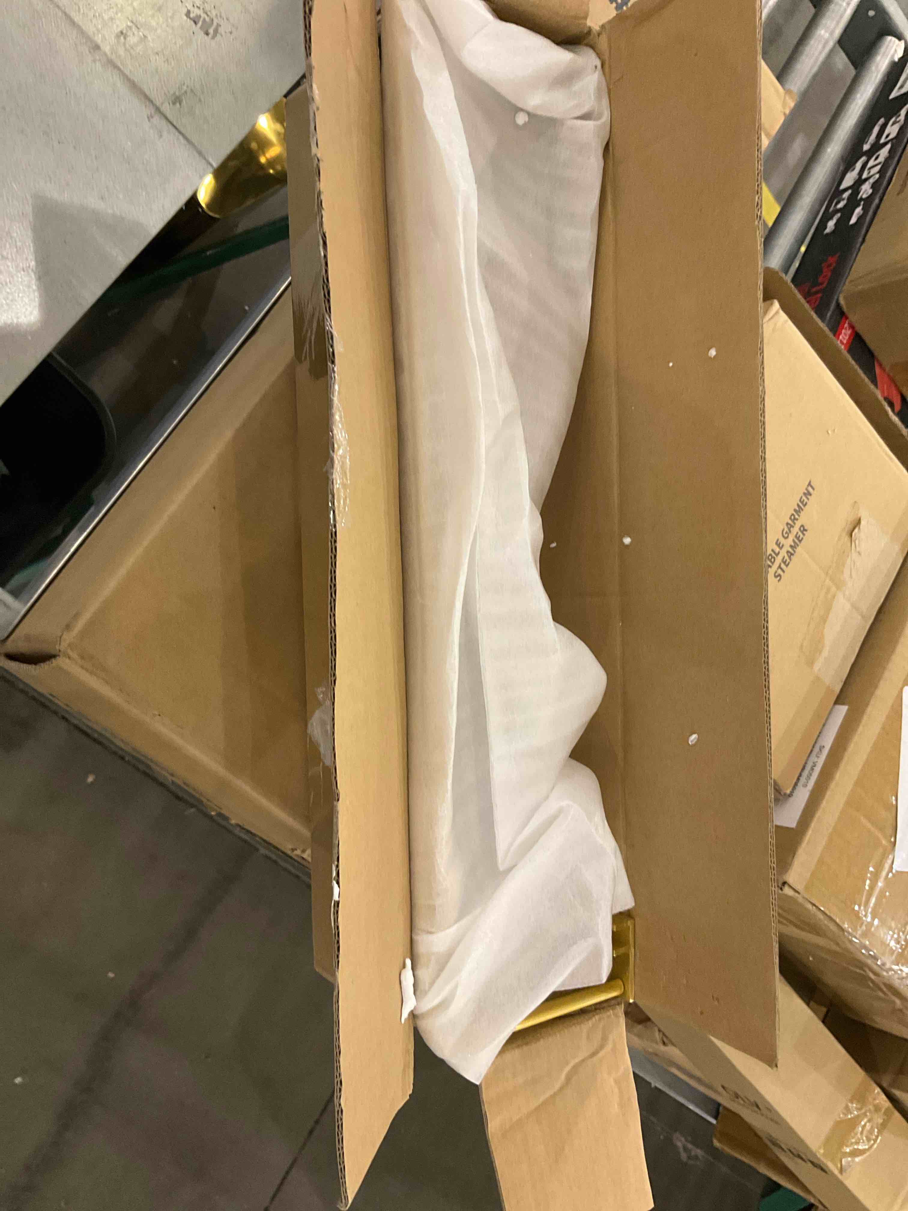 https://s3.amazonaws.com/lotting-images-prod/bidfta/EXS00880251_1701097152890.jpeg