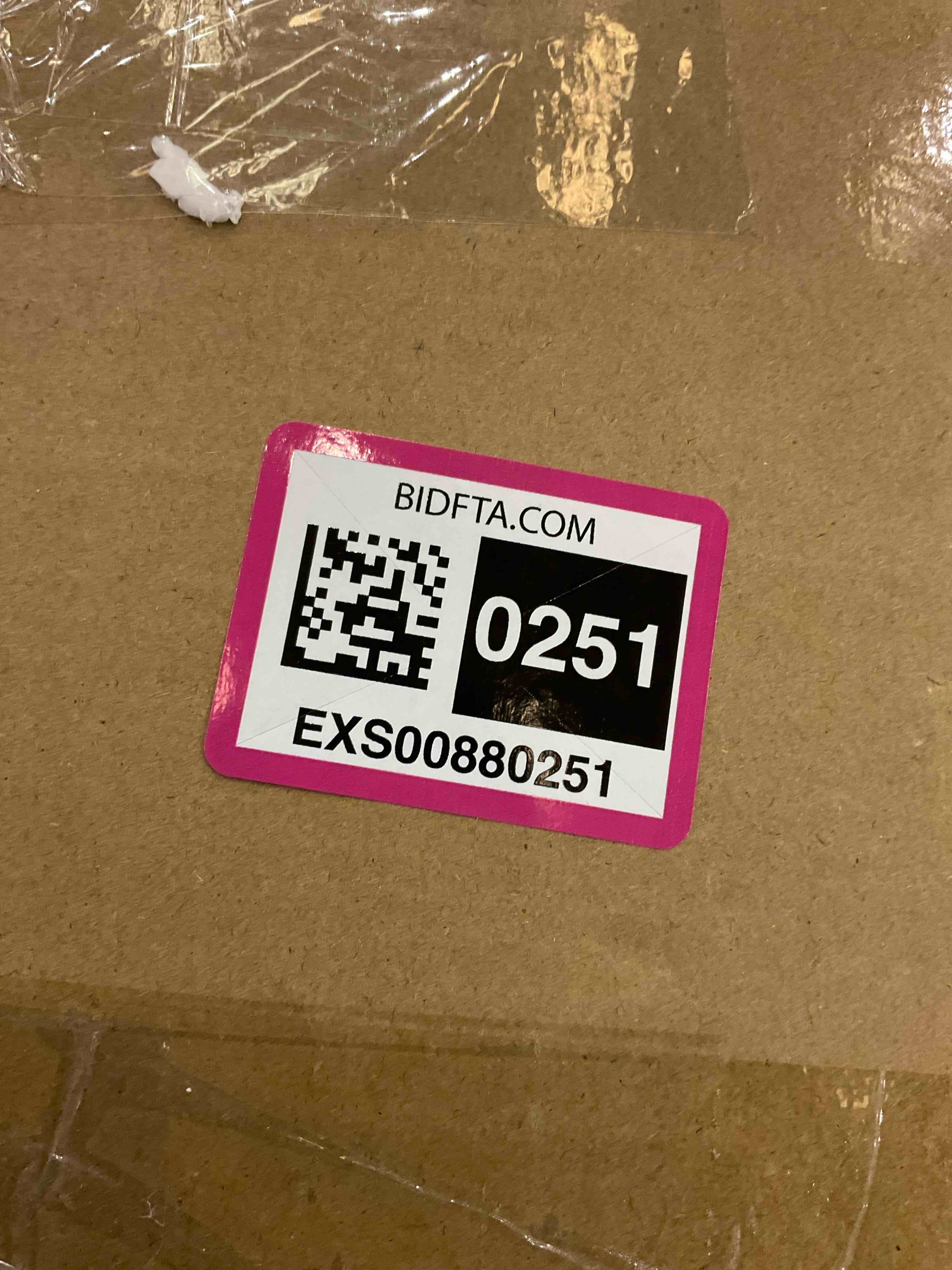 https://s3.amazonaws.com/lotting-images-prod/bidfta/EXS00880251_1701097181610.jpeg