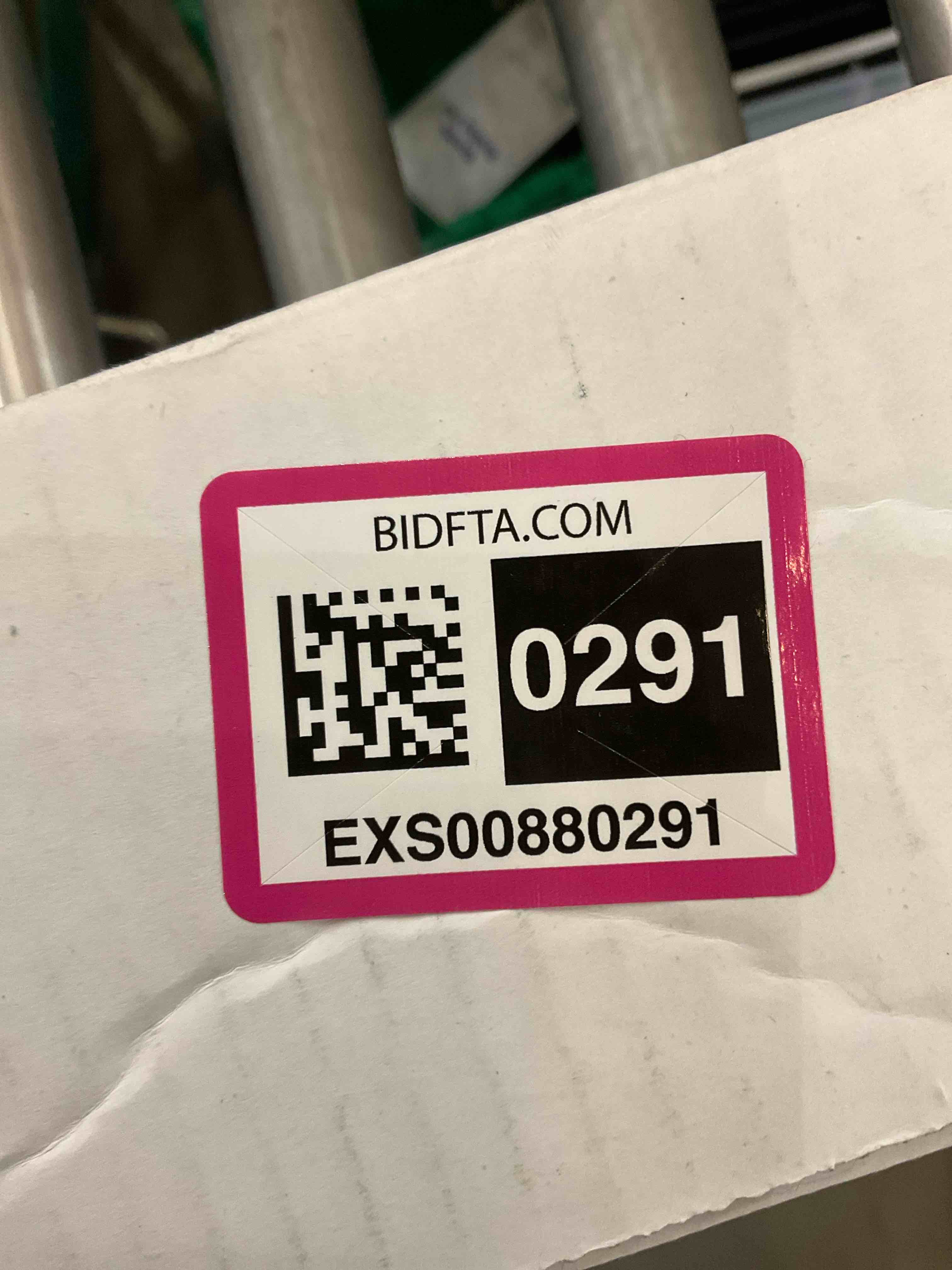 https://s3.amazonaws.com/lotting-images-prod/bidfta/EXS00880291_1701107879727.jpeg