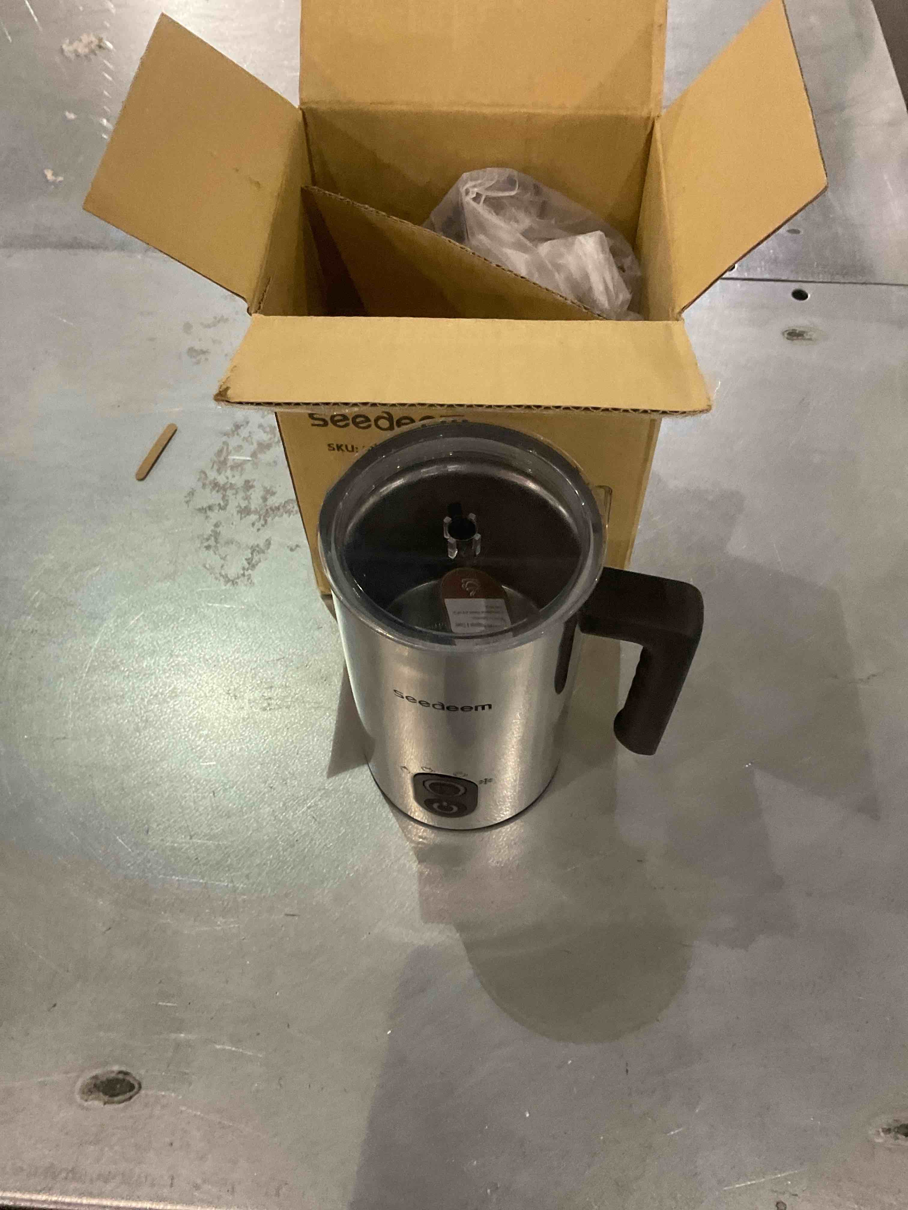 https://s3.amazonaws.com/lotting-images-prod/bidfta/EXS00880622_1700657446991.jpeg