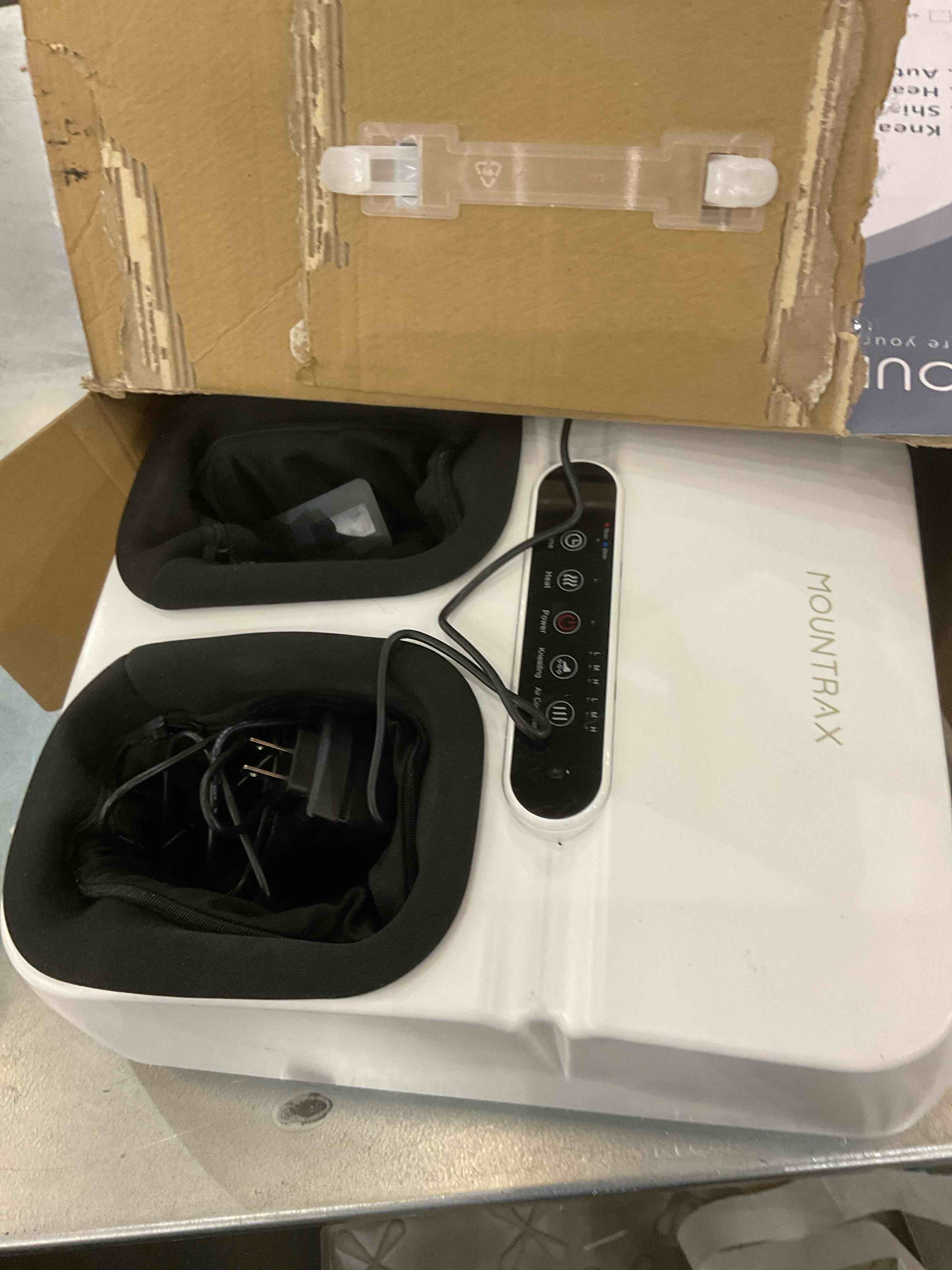 https://s3.amazonaws.com/lotting-images-prod/bidfta/EXS00880857_1701102877704.jpeg