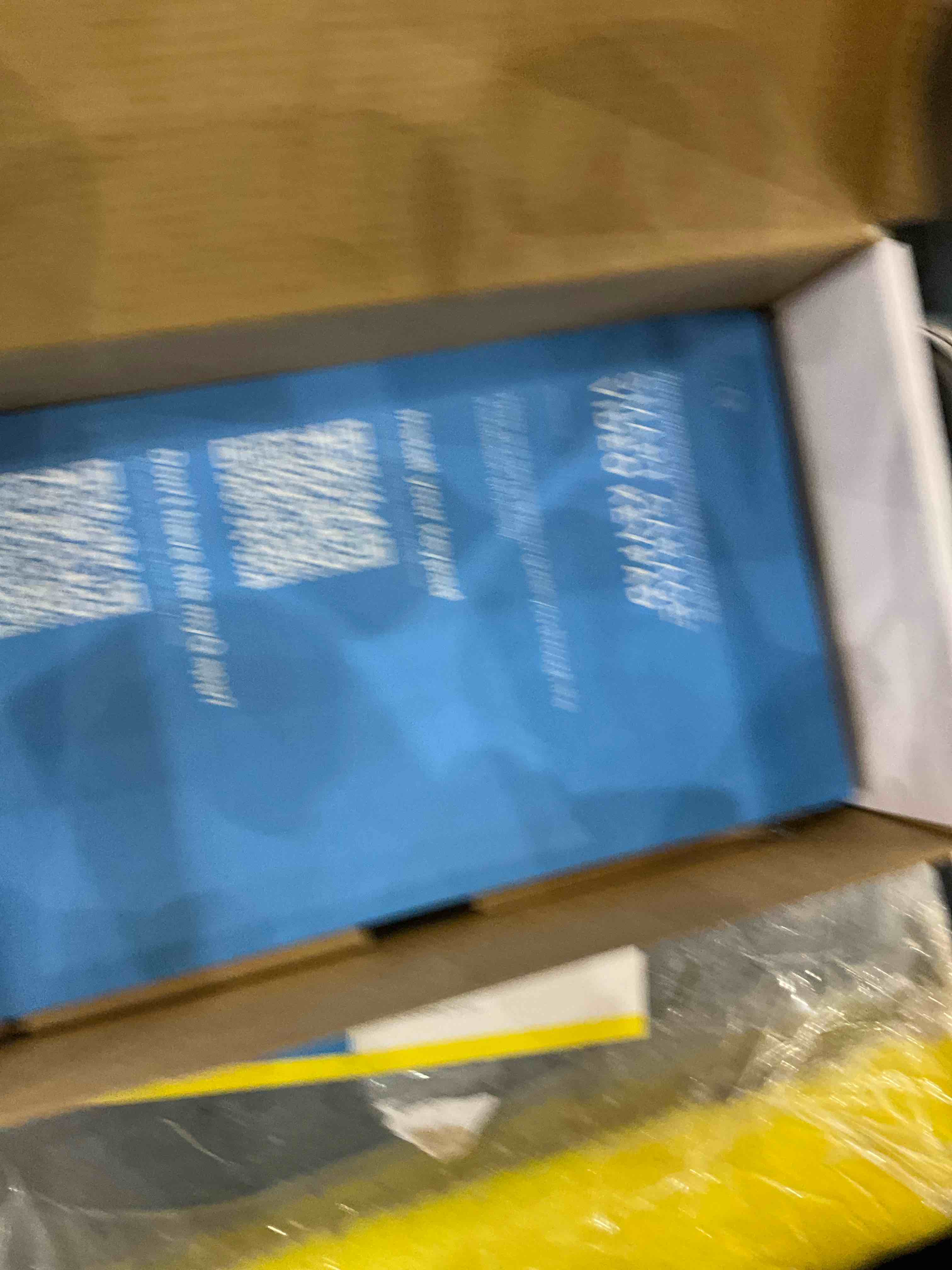 https://s3.amazonaws.com/lotting-images-prod/bidfta/EXS00881134_1700503131846.jpeg