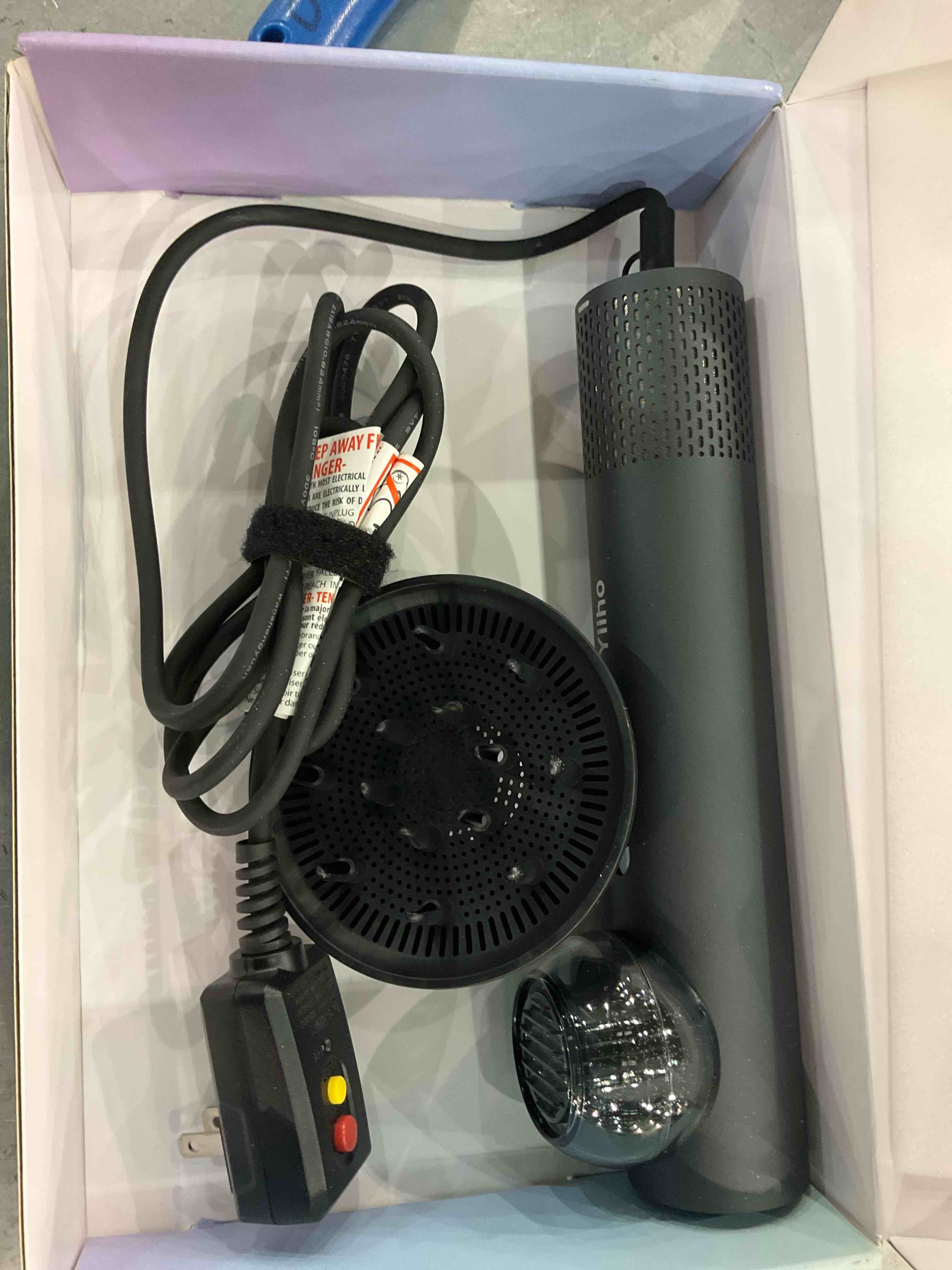 https://s3.amazonaws.com/lotting-images-prod/bidfta/EXS00881443_1701182526179.jpeg