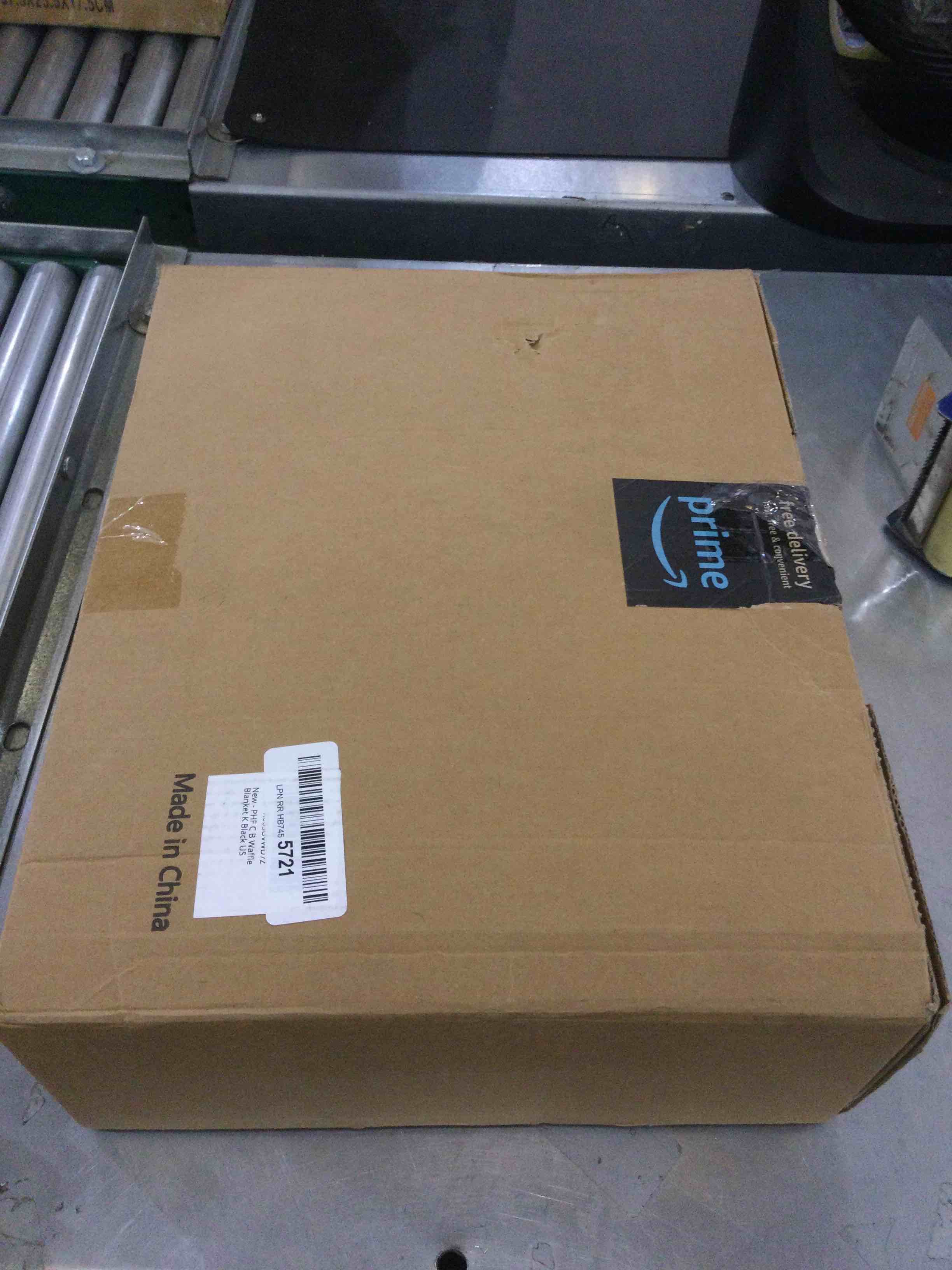 https://s3.amazonaws.com/lotting-images-prod/bidfta/EXS00881927_1701106889938.jpeg