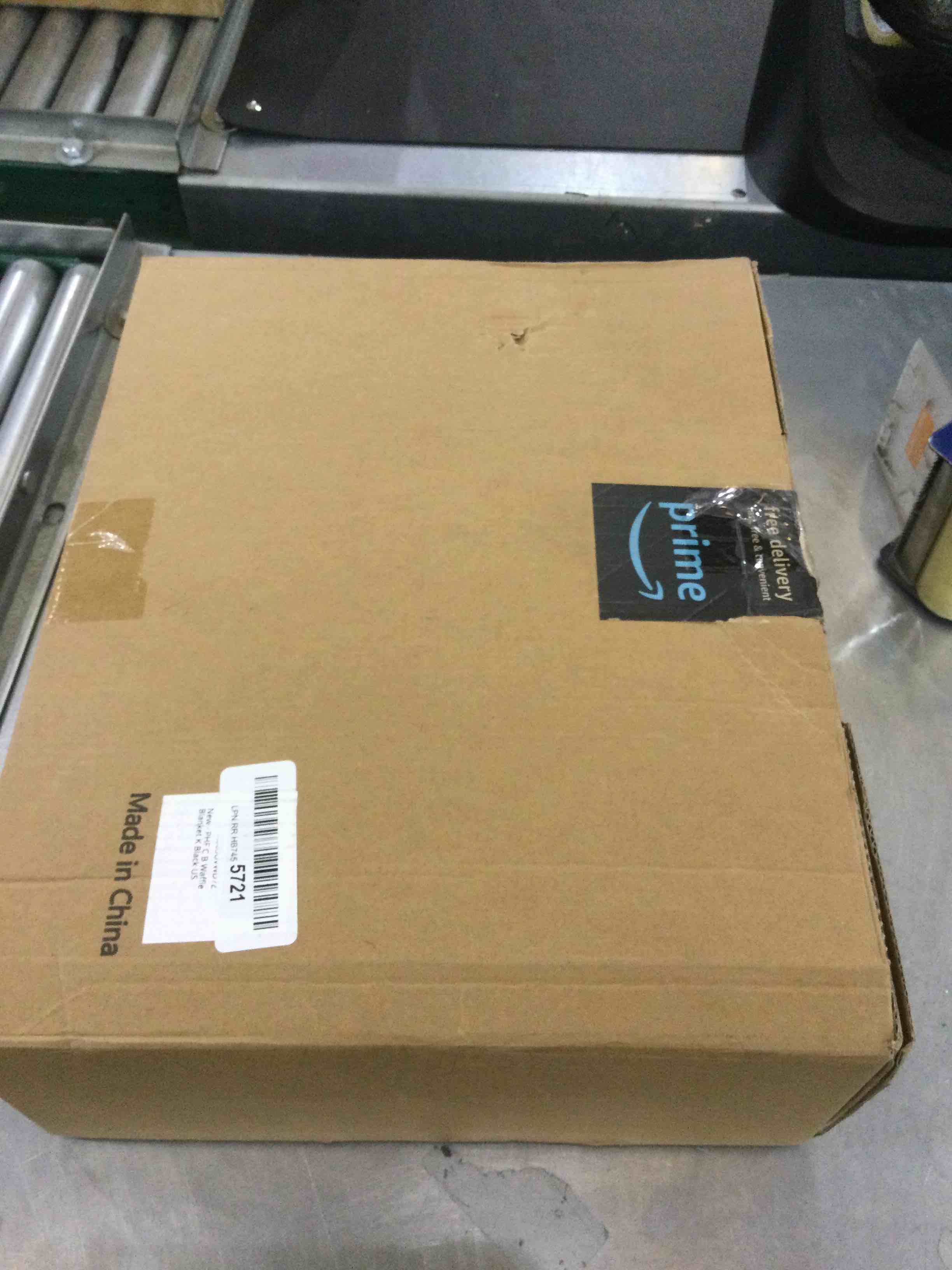 https://s3.amazonaws.com/lotting-images-prod/bidfta/EXS00881927_1701106905806.jpeg