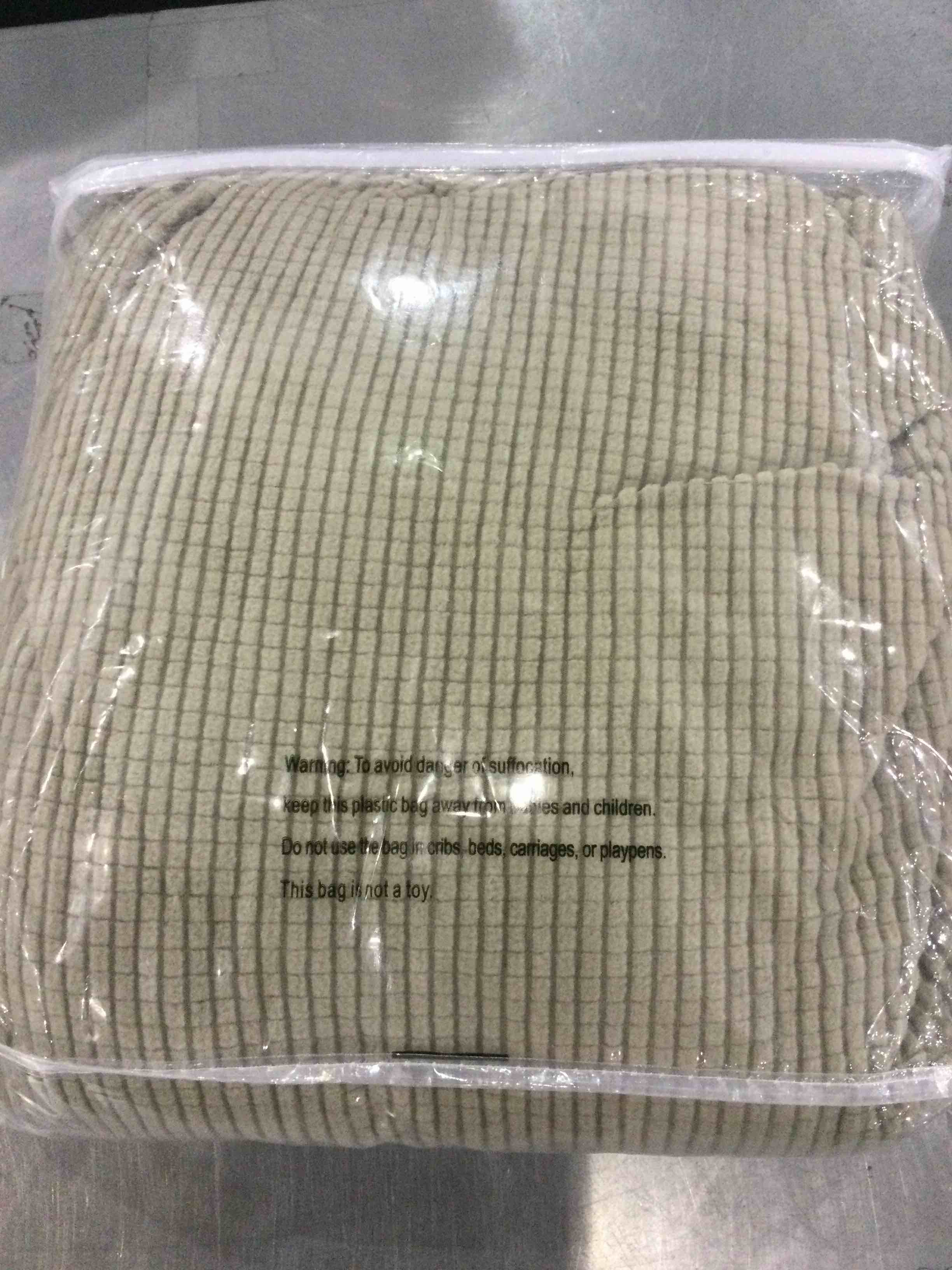 https://s3.amazonaws.com/lotting-images-prod/bidfta/EXS00881997_1701173630228.jpeg