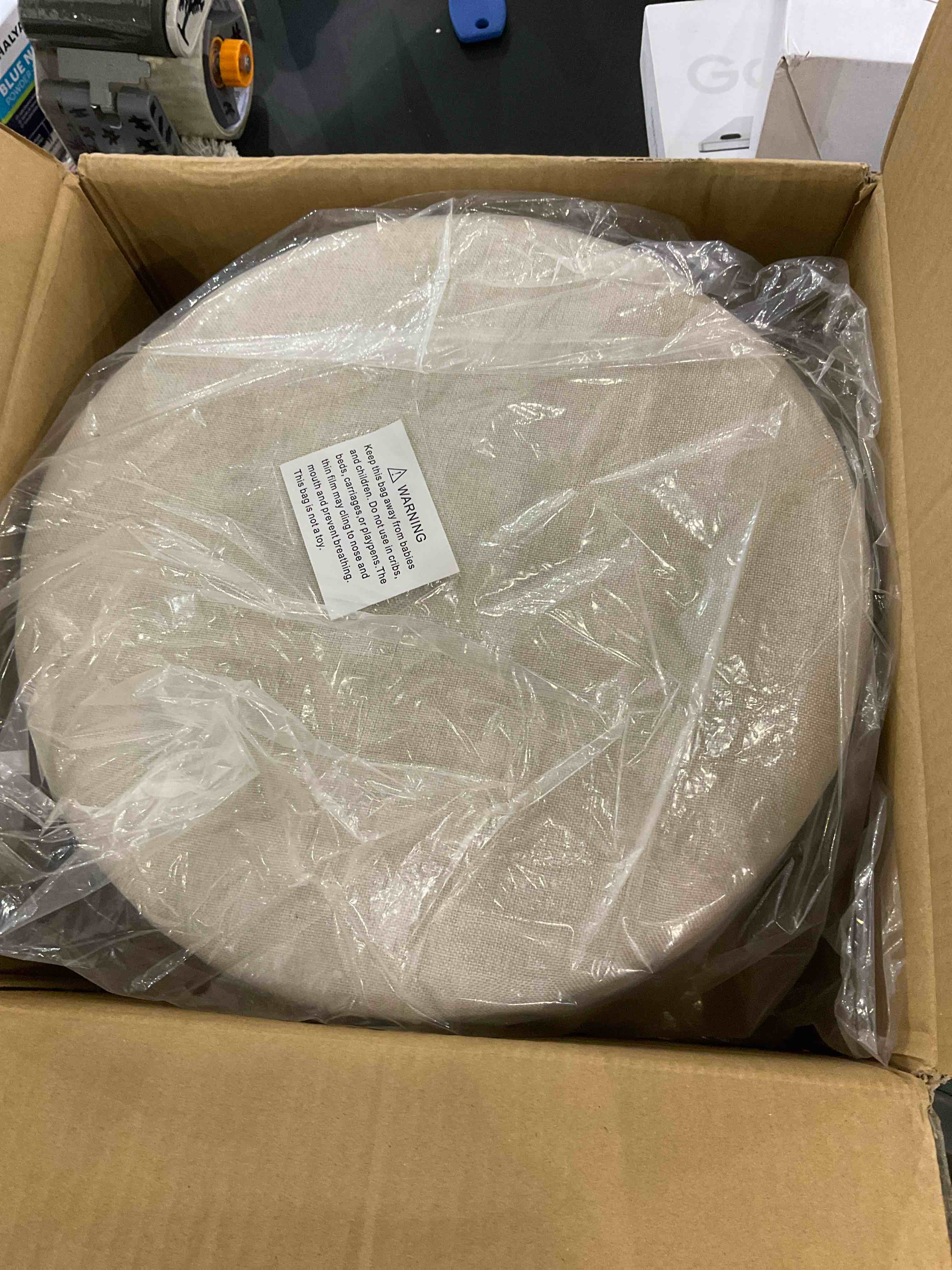 https://s3.amazonaws.com/lotting-images-prod/bidfta/EXS00882273_1702470195673.jpeg
