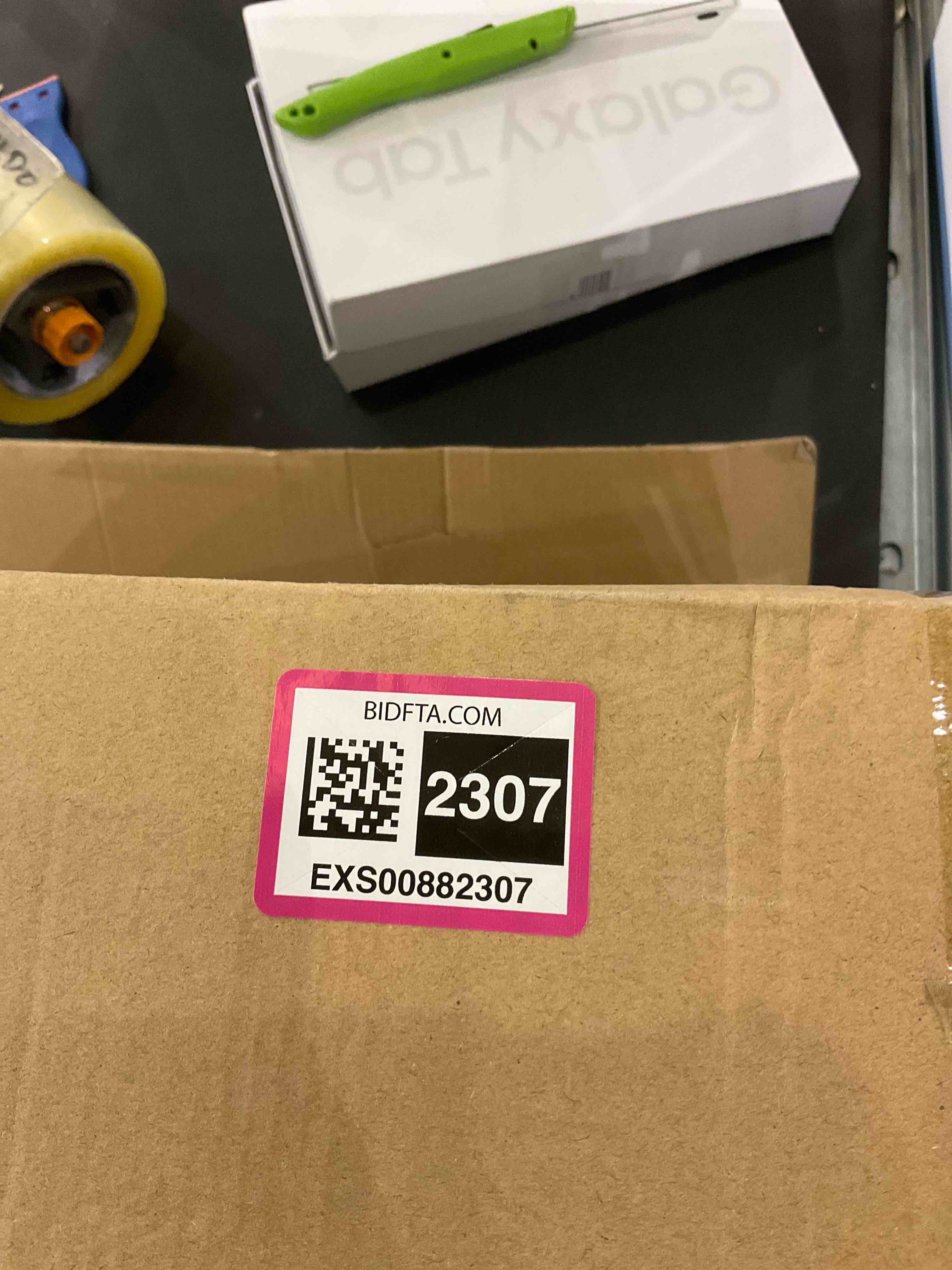 https://s3.amazonaws.com/lotting-images-prod/bidfta/EXS00882307_1702475703610.jpeg