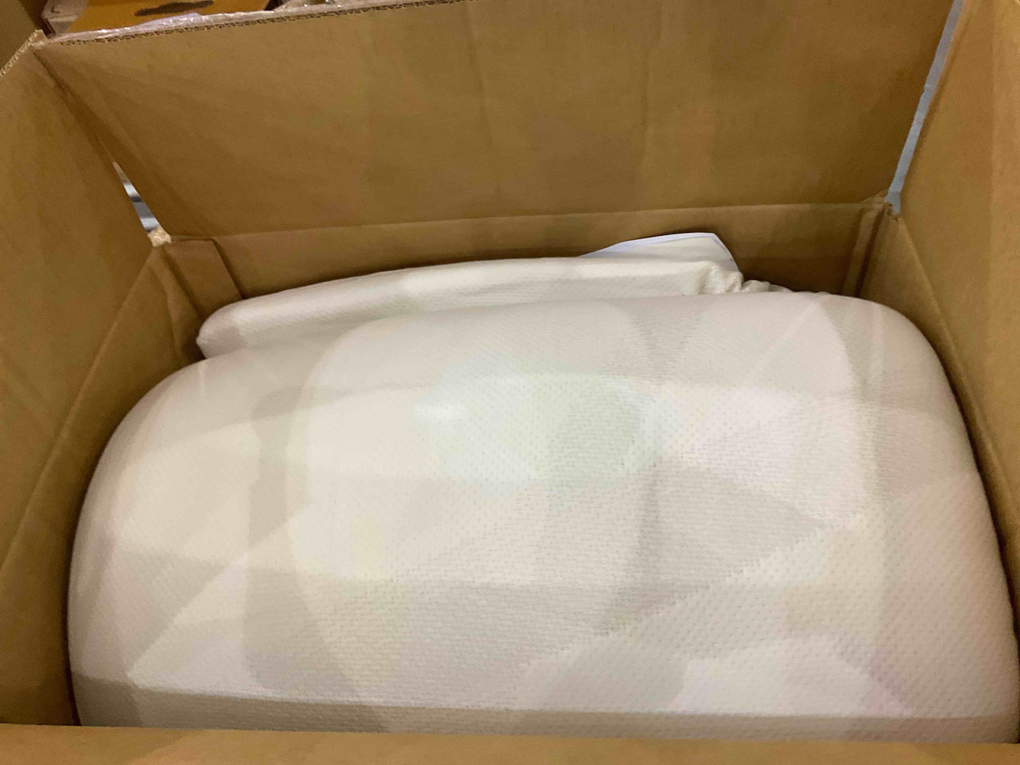 https://s3.amazonaws.com/lotting-images-prod/bidfta/EXS00882590_1701868735029.jpeg