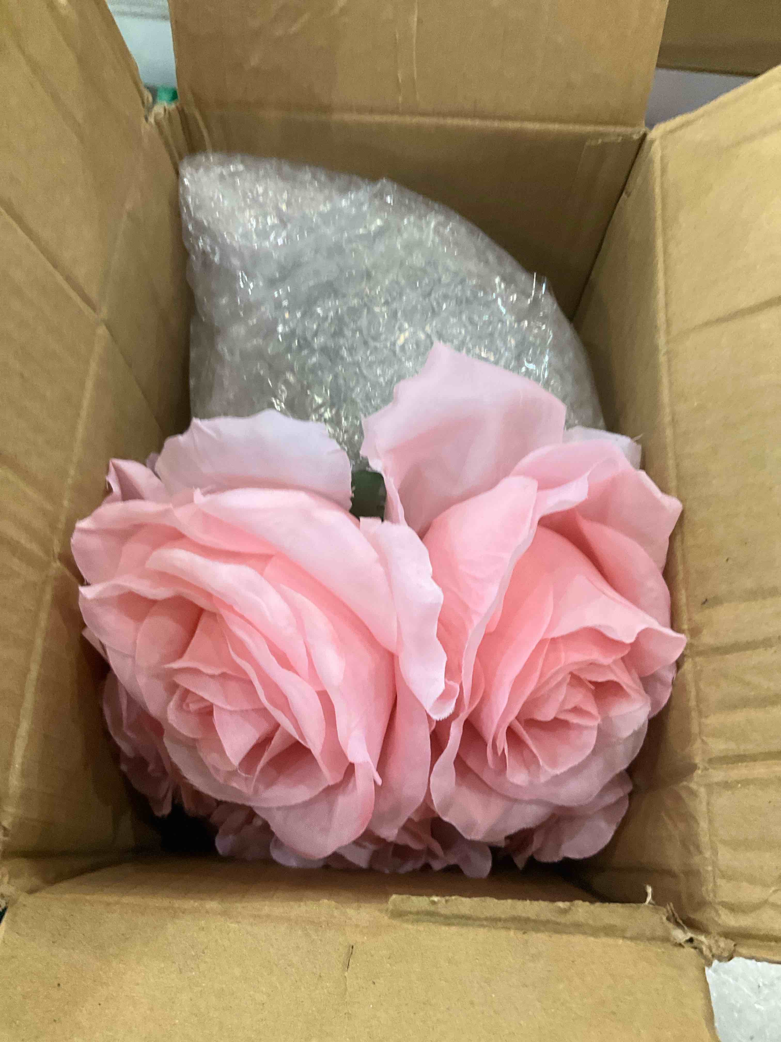 https://s3.amazonaws.com/lotting-images-prod/bidfta/EXS00882882_1702048977191.jpeg