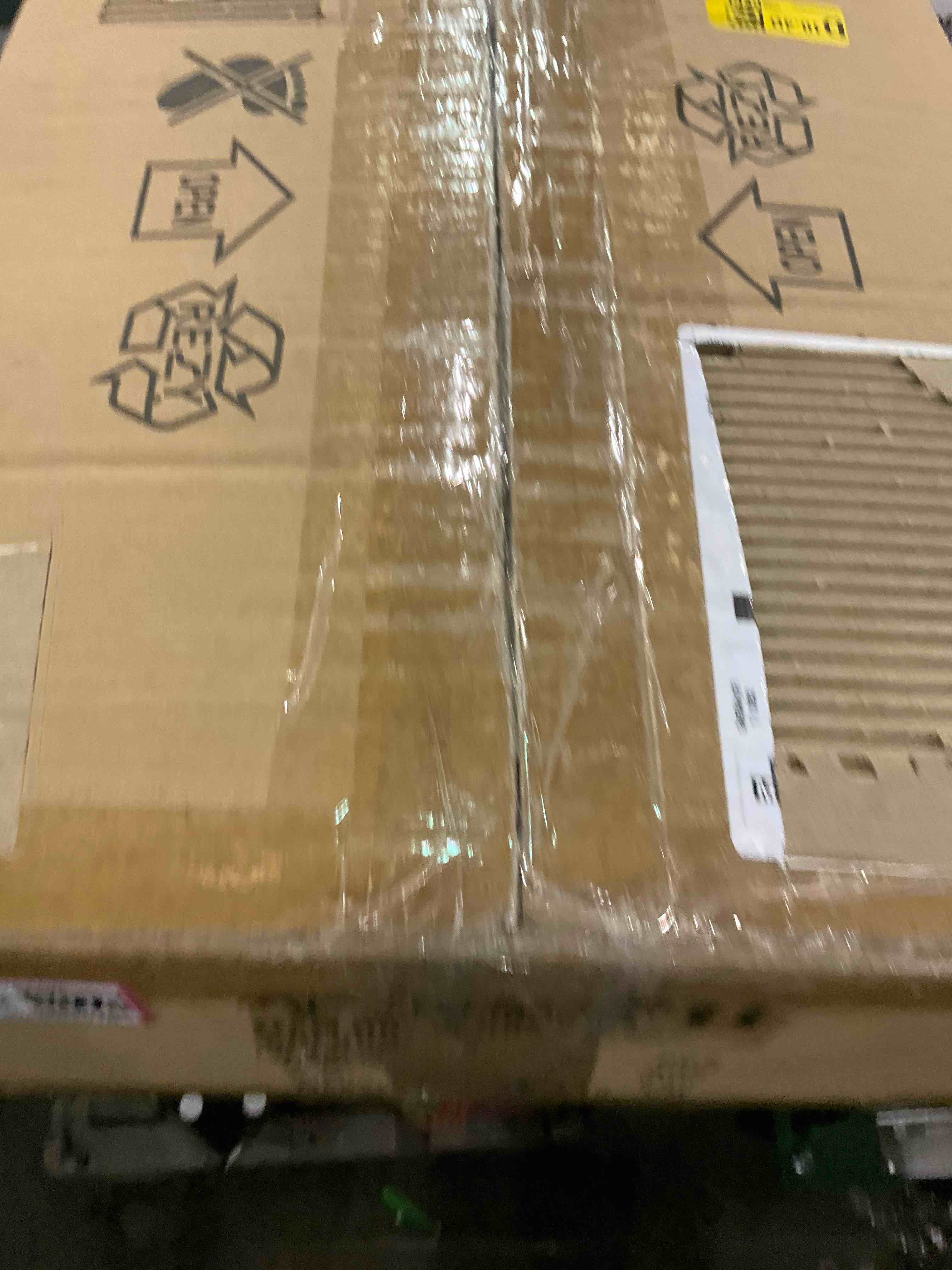 https://s3.amazonaws.com/lotting-images-prod/bidfta/EXS00883016_1704385553201.jpeg