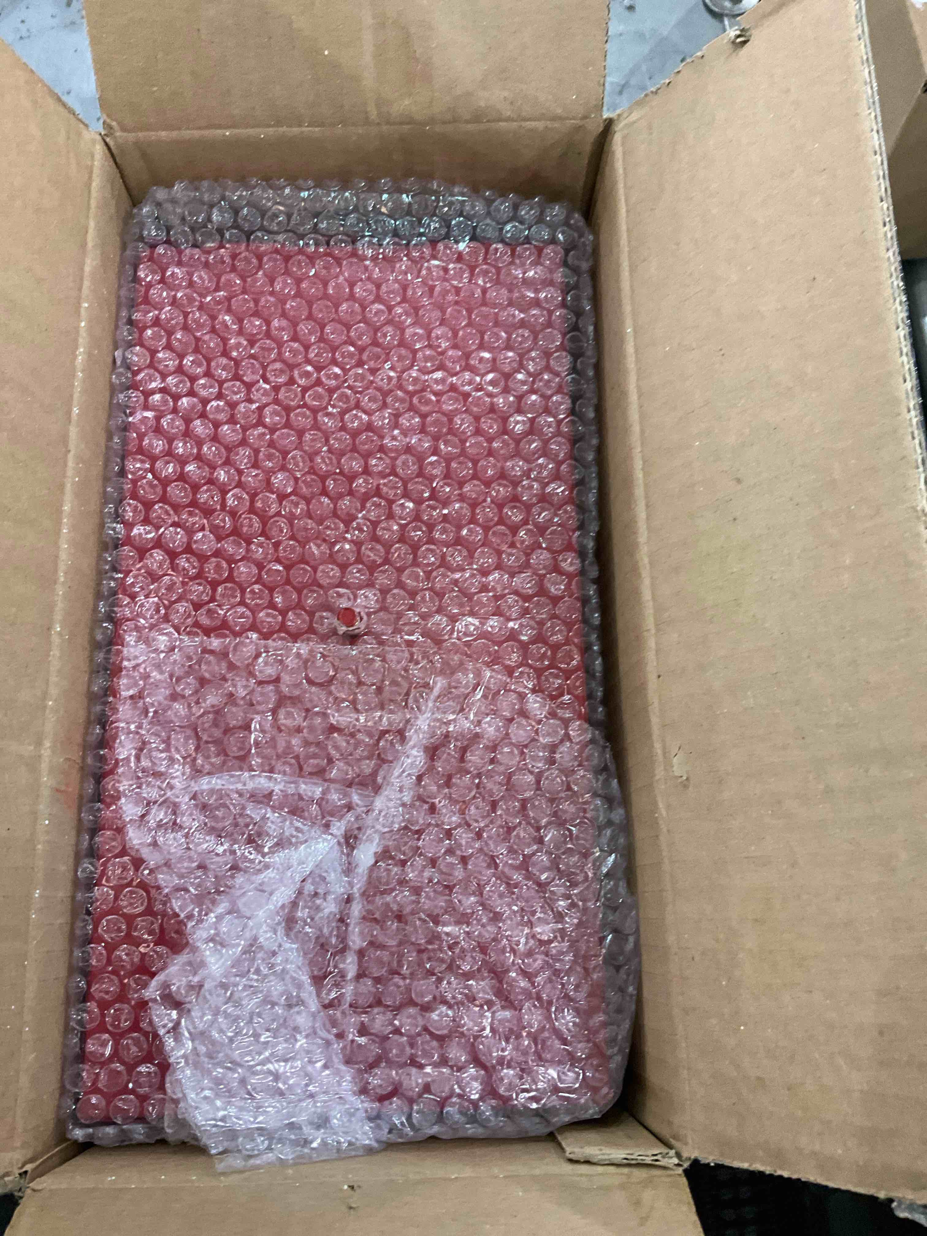 https://s3.amazonaws.com/lotting-images-prod/bidfta/EXS00883068_1704470866332.jpeg