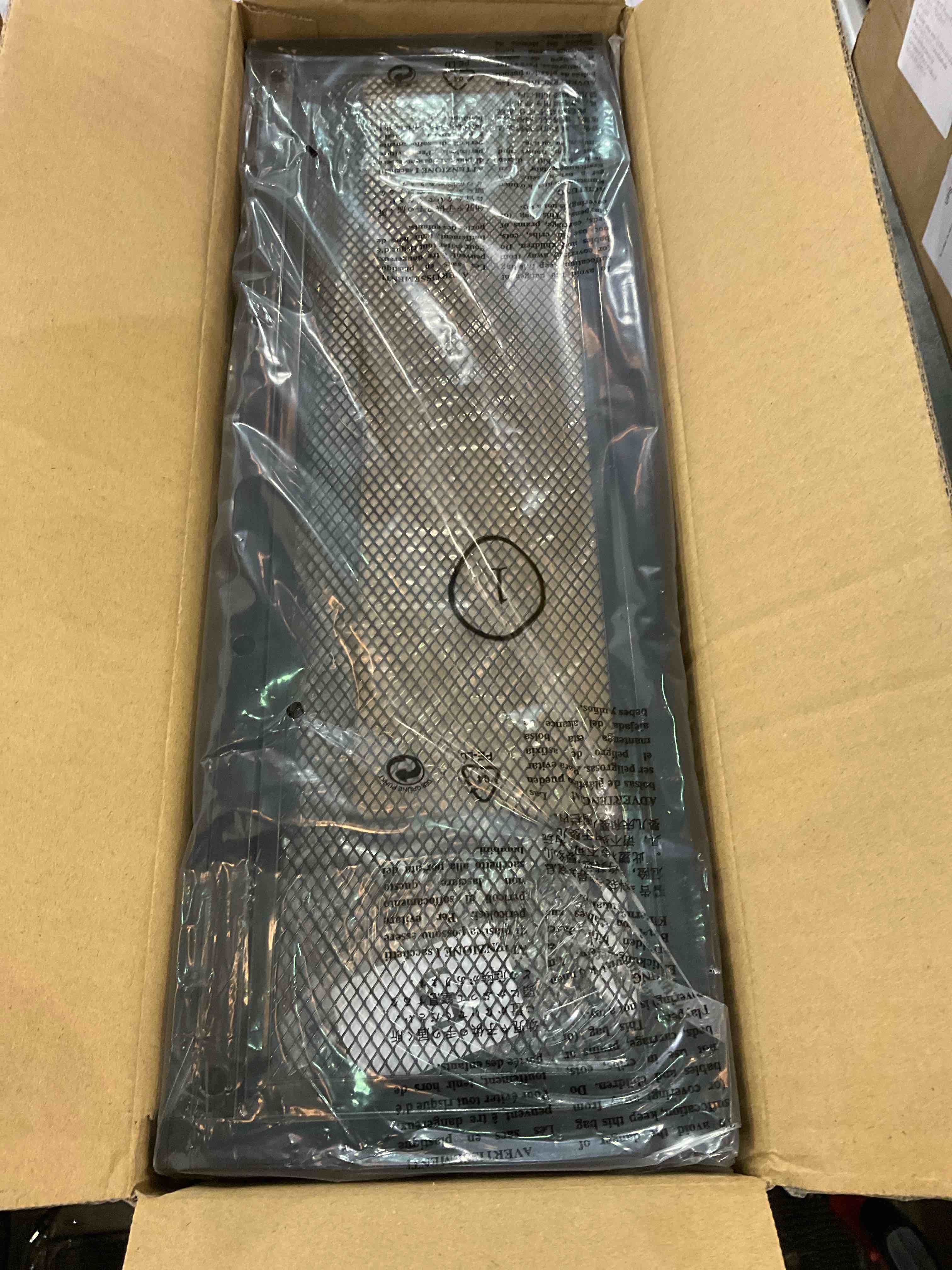 https://s3.amazonaws.com/lotting-images-prod/bidfta/EXS00883211_1704729961234.jpeg
