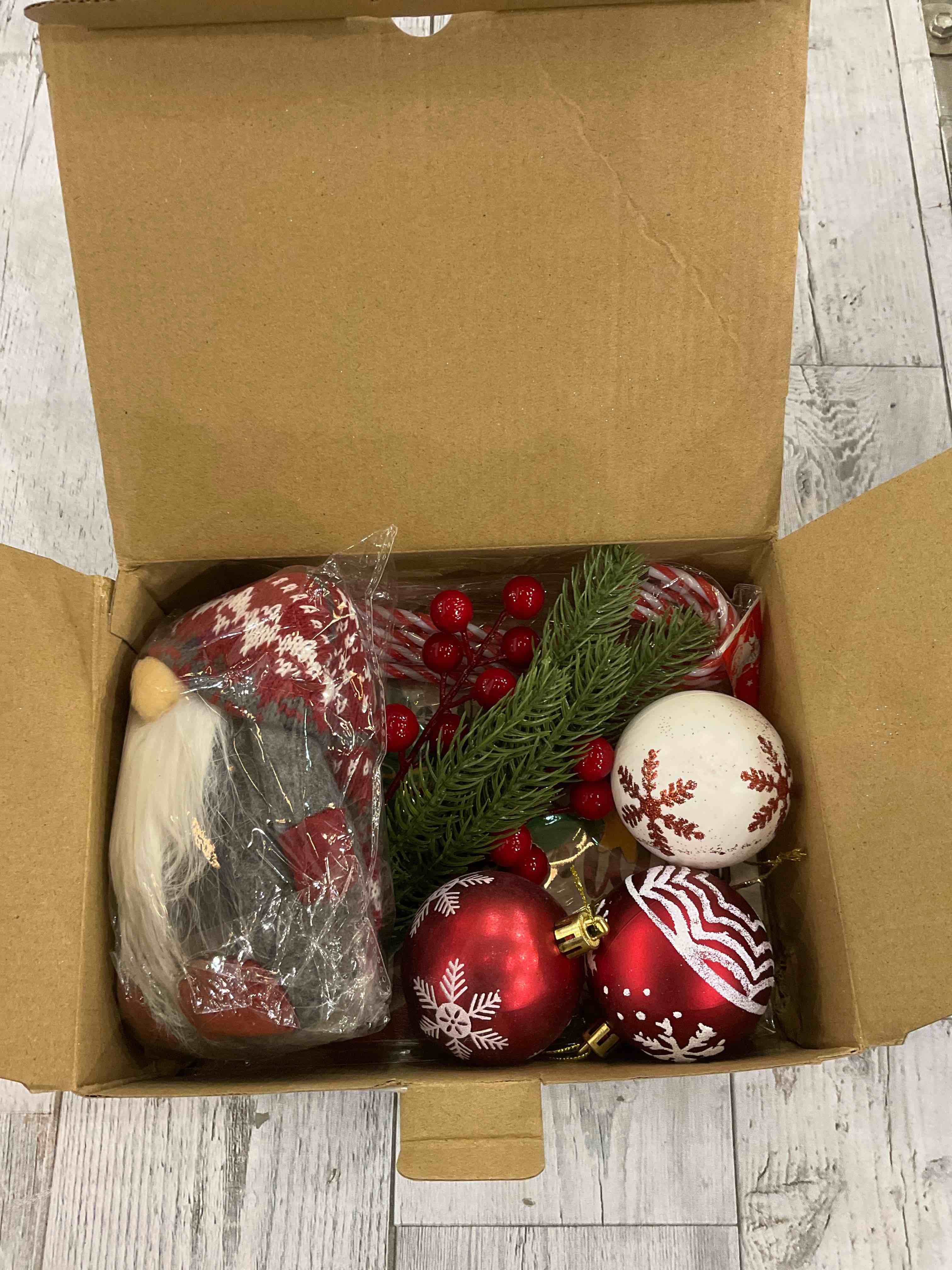 https://s3.amazonaws.com/lotting-images-prod/bidfta/EXS00883236_1704732727689.jpeg