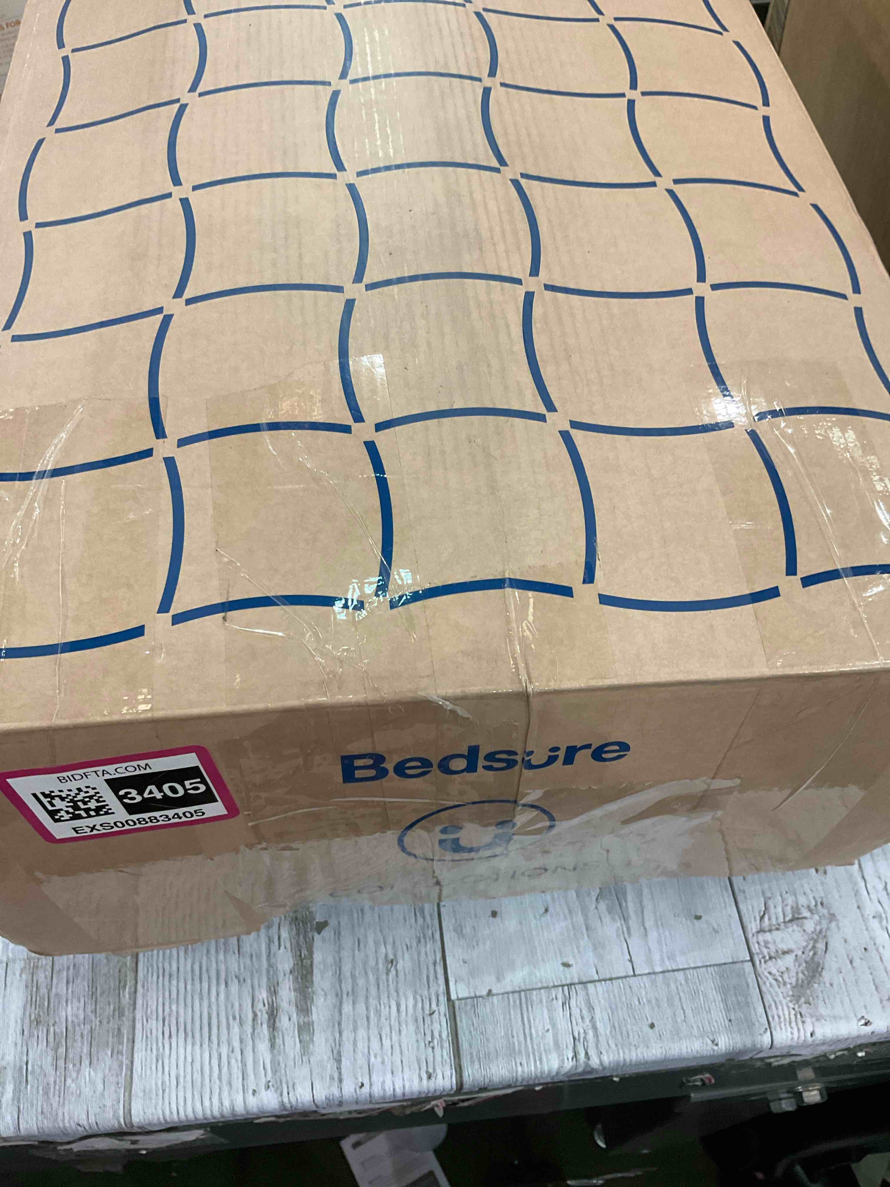 https://s3.amazonaws.com/lotting-images-prod/bidfta/EXS00883405_1704816742575.jpeg