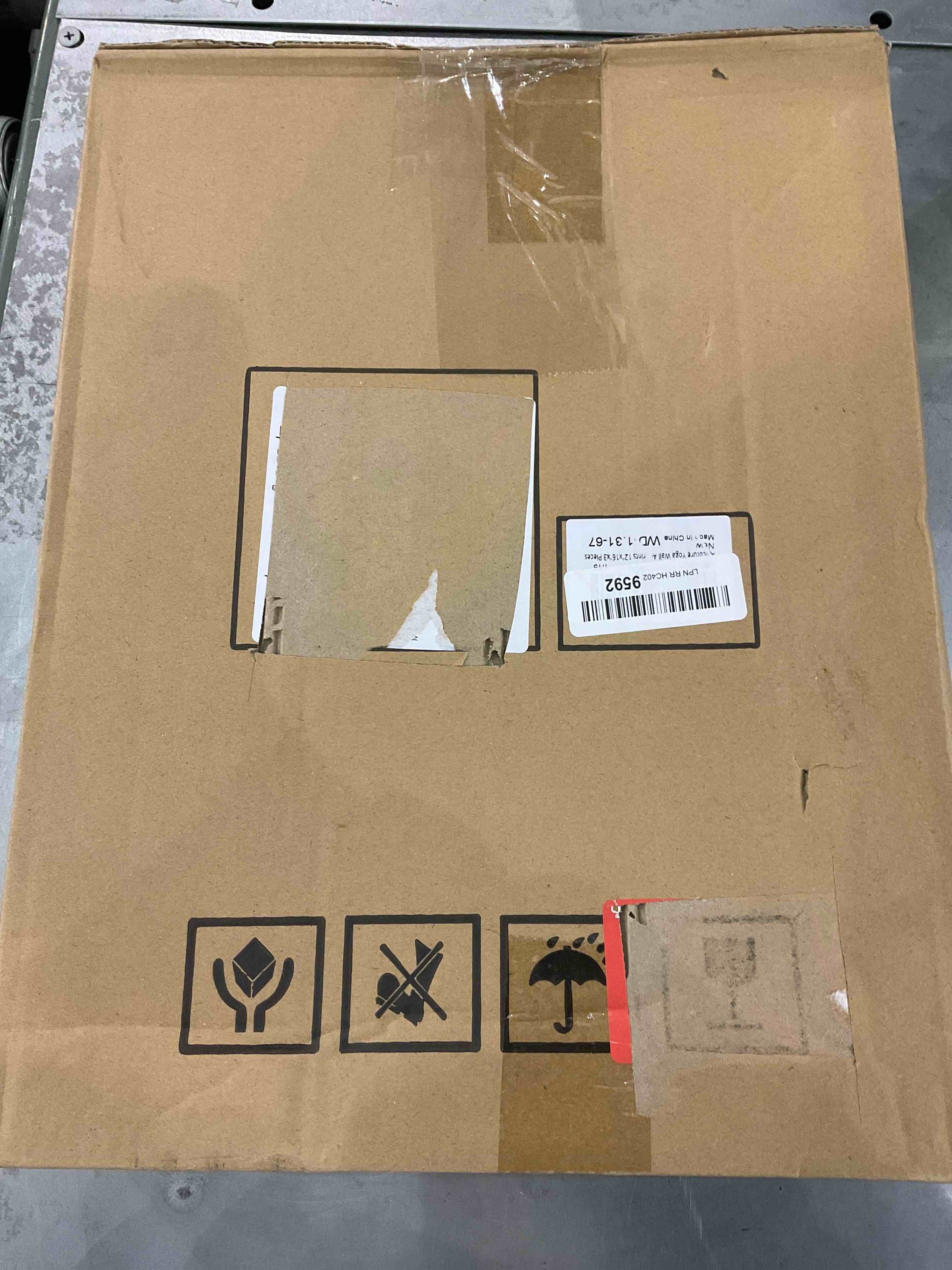 https://s3.amazonaws.com/lotting-images-prod/bidfta/EXS00884766_1701865168507.jpeg