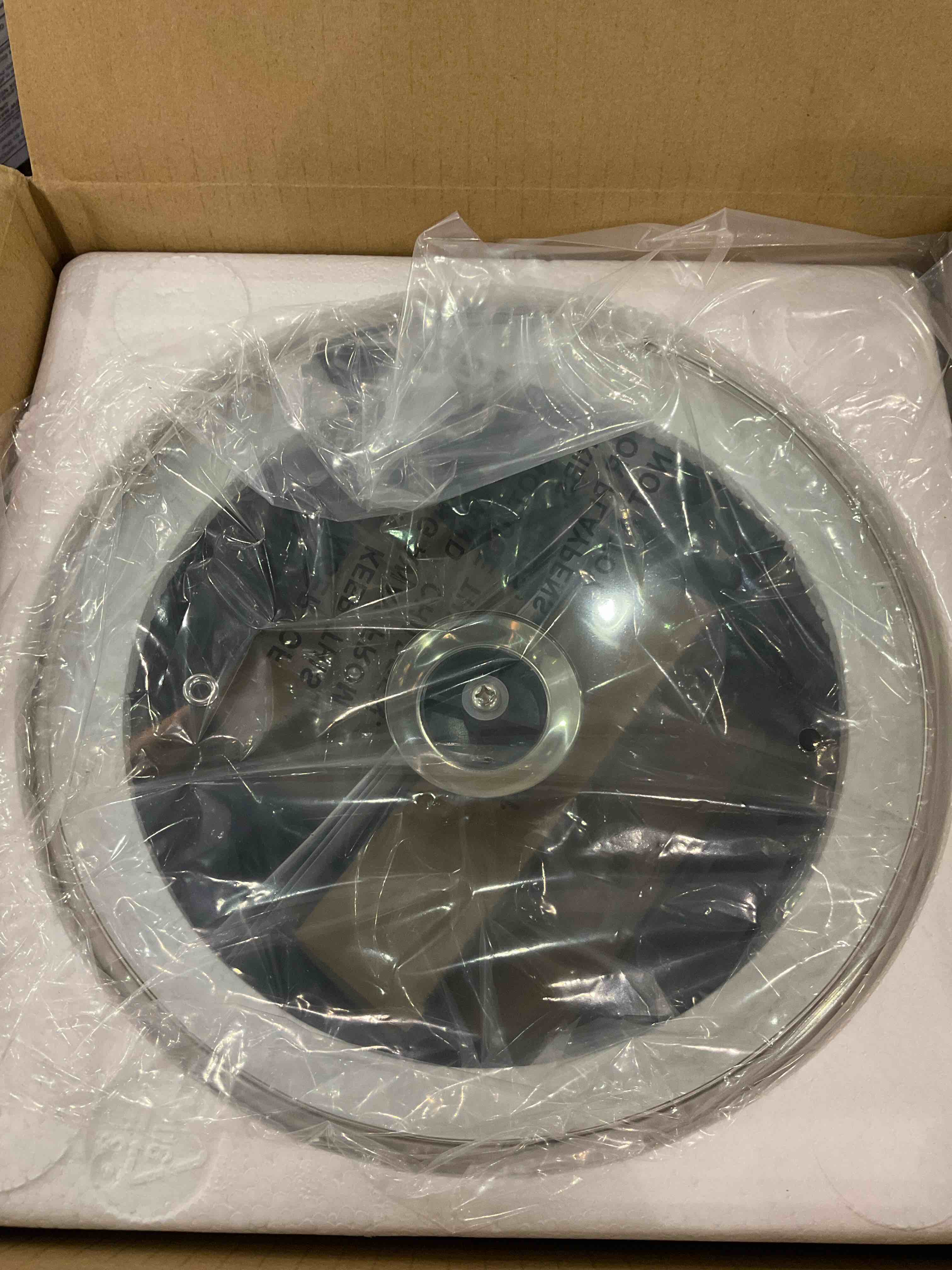 https://s3.amazonaws.com/lotting-images-prod/bidfta/EXS00884815_1701870792849.jpeg