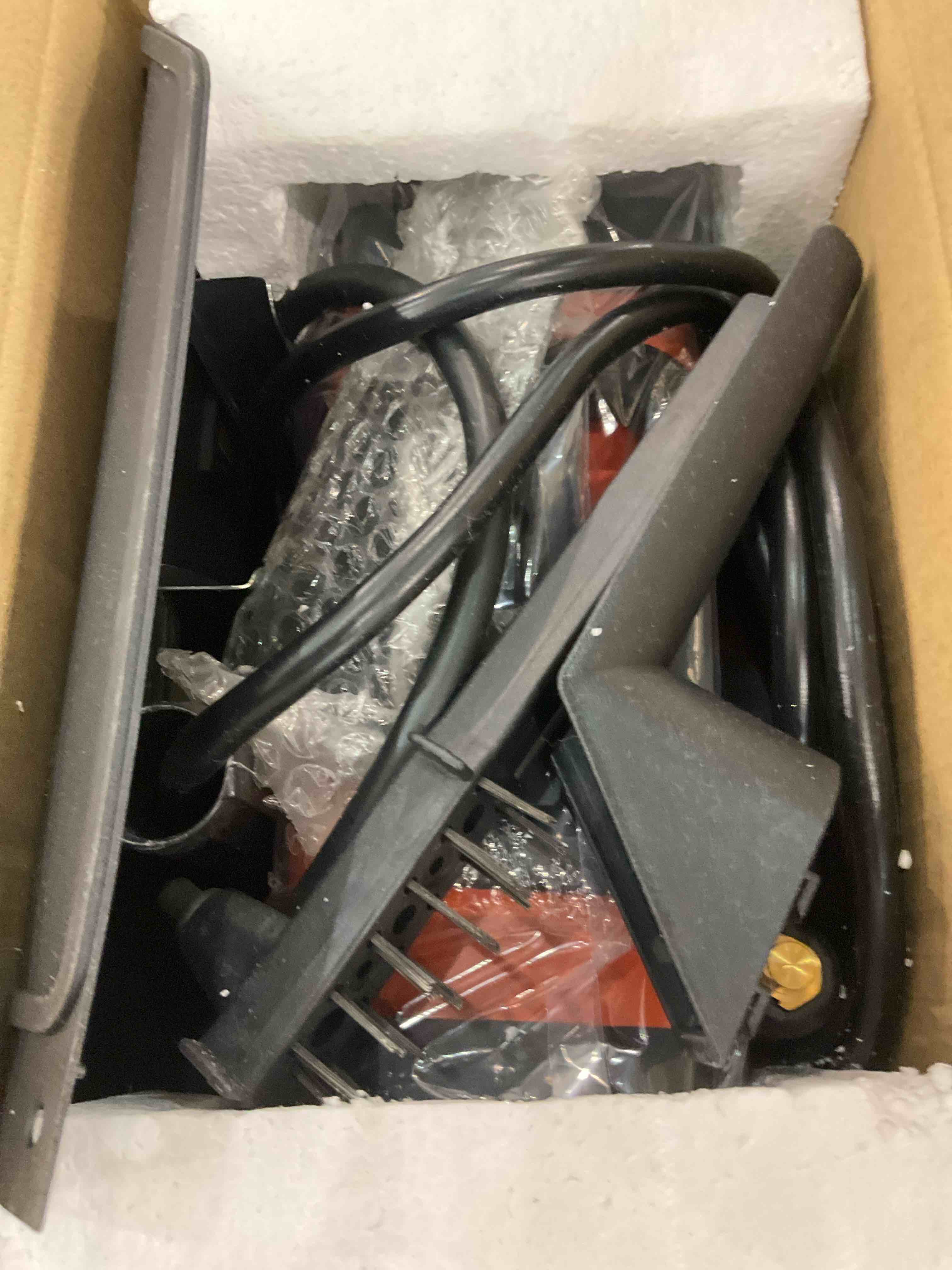 https://s3.amazonaws.com/lotting-images-prod/bidfta/EXS00884910_1701886074553.jpeg