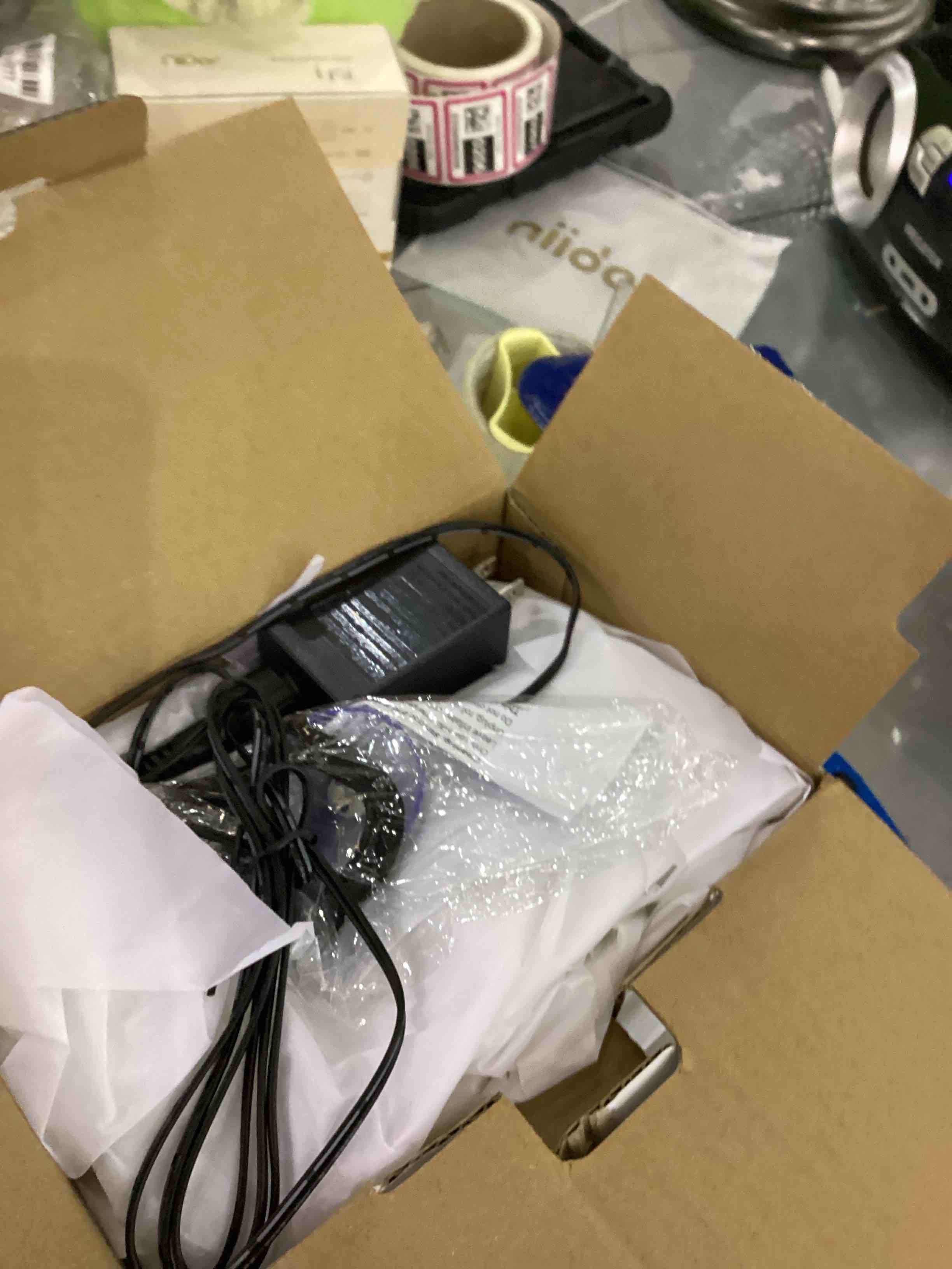 https://s3.amazonaws.com/lotting-images-prod/bidfta/EXS00885135_1700669725346.jpeg
