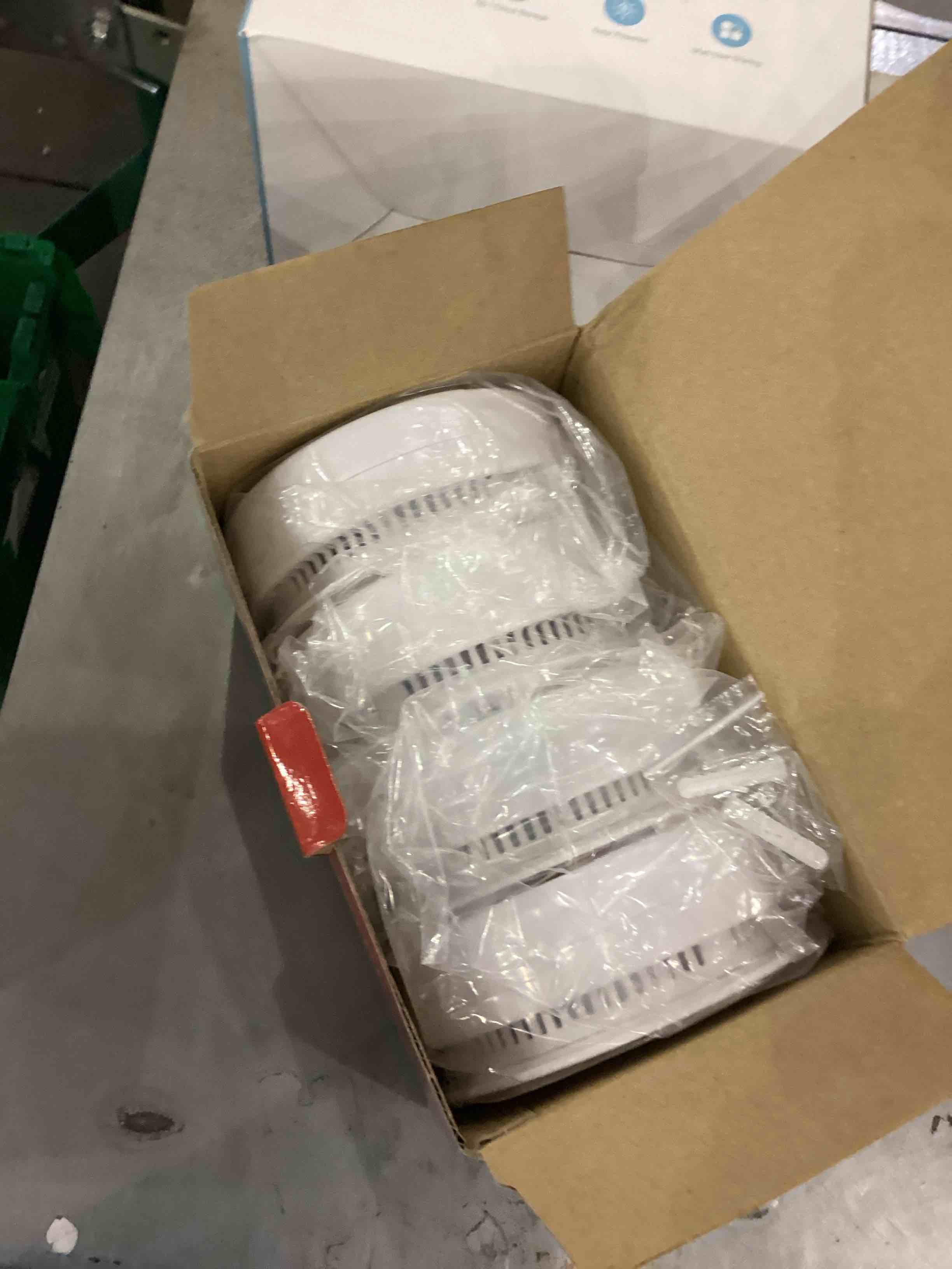 https://s3.amazonaws.com/lotting-images-prod/bidfta/EXS00885220_1701089483504.jpeg