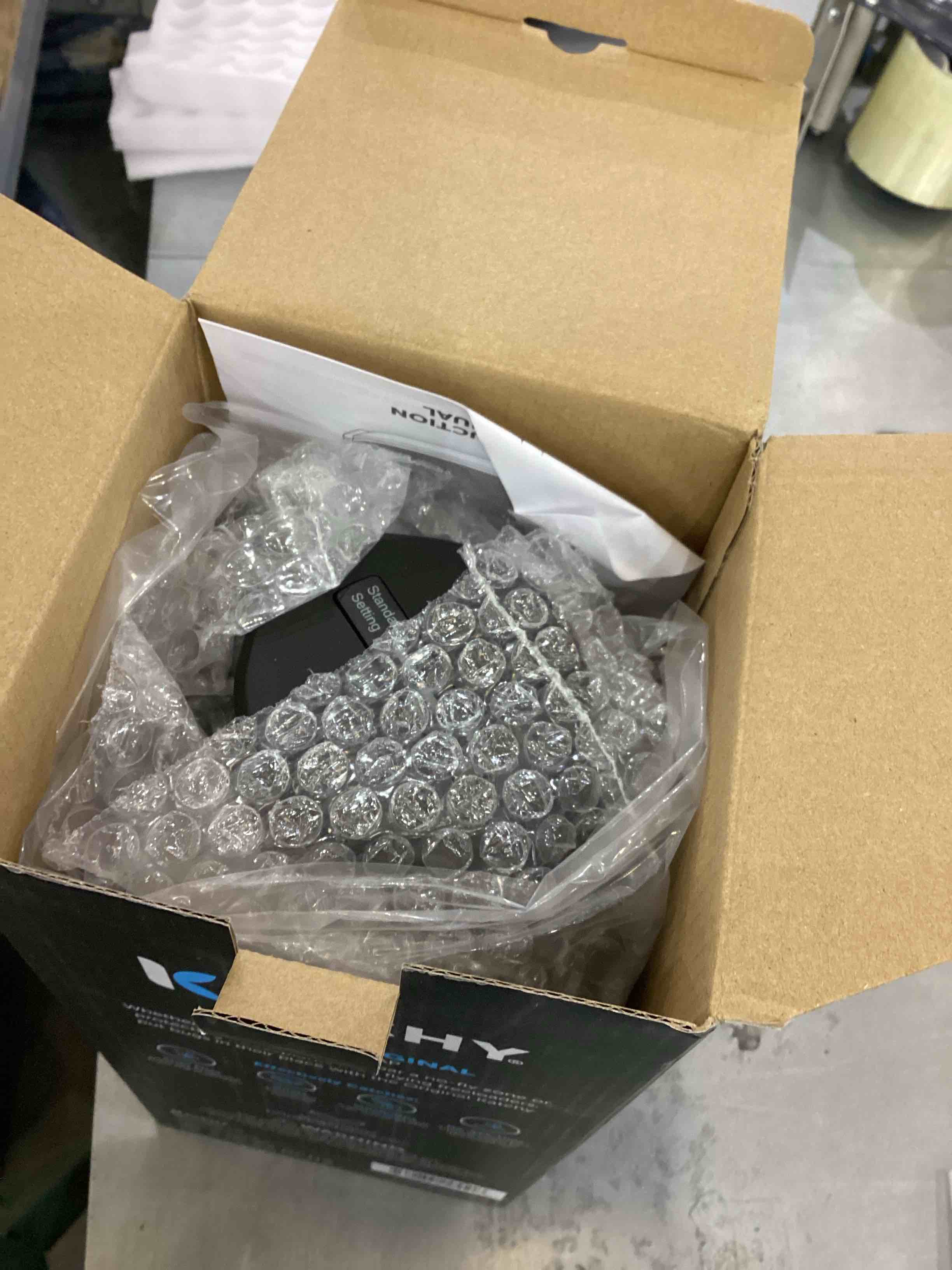https://s3.amazonaws.com/lotting-images-prod/bidfta/EXS00885252_1701096425927.jpeg
