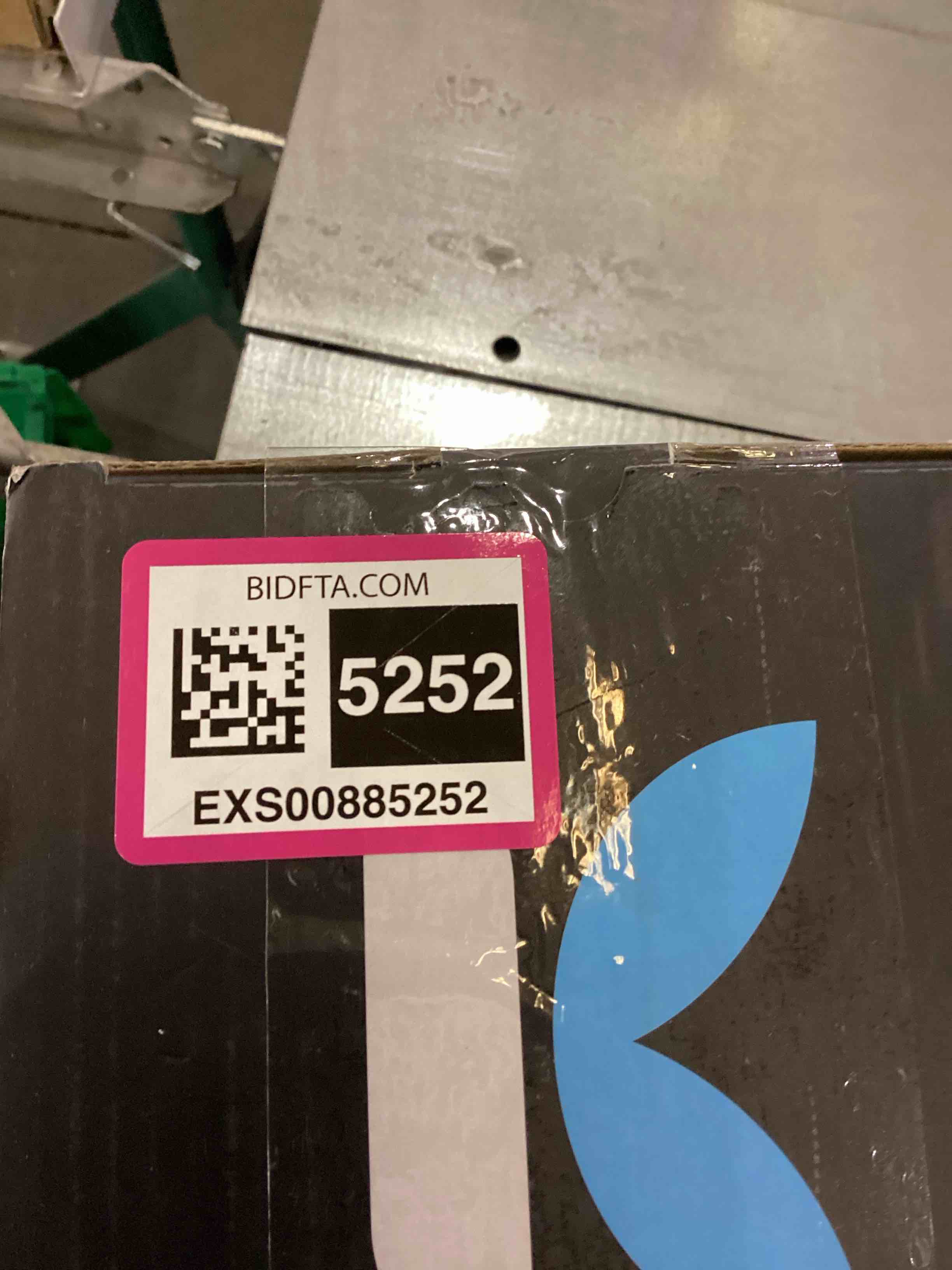 https://s3.amazonaws.com/lotting-images-prod/bidfta/EXS00885252_1701096485526.jpeg
